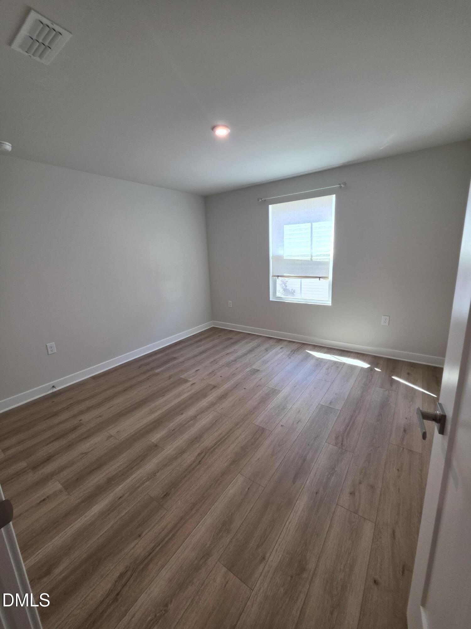 560 Nemesia Drive Property Photo 8