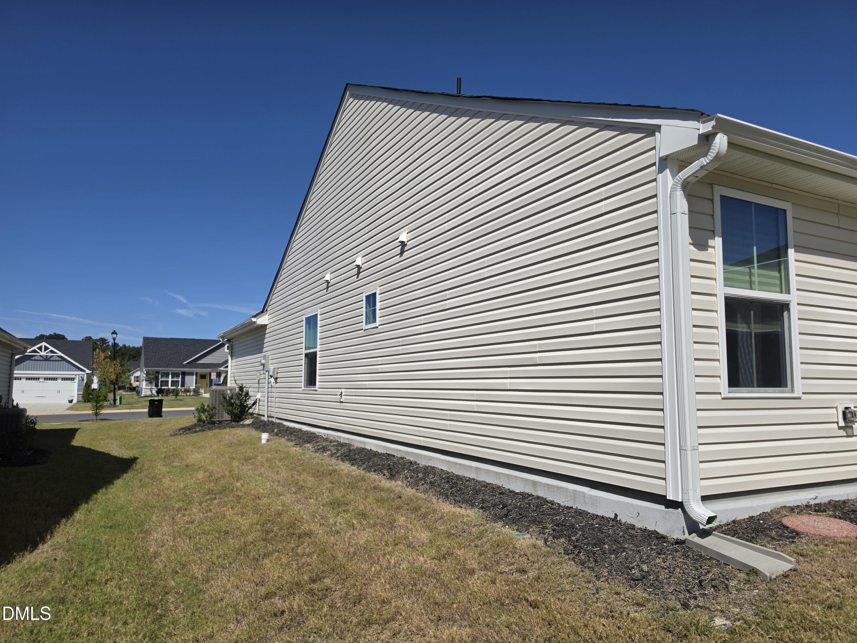 560 Nemesia Drive Property Photo 21