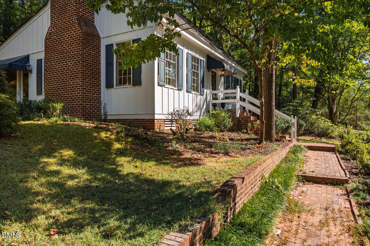 3008 Woodgreen Drive Property Photo 4