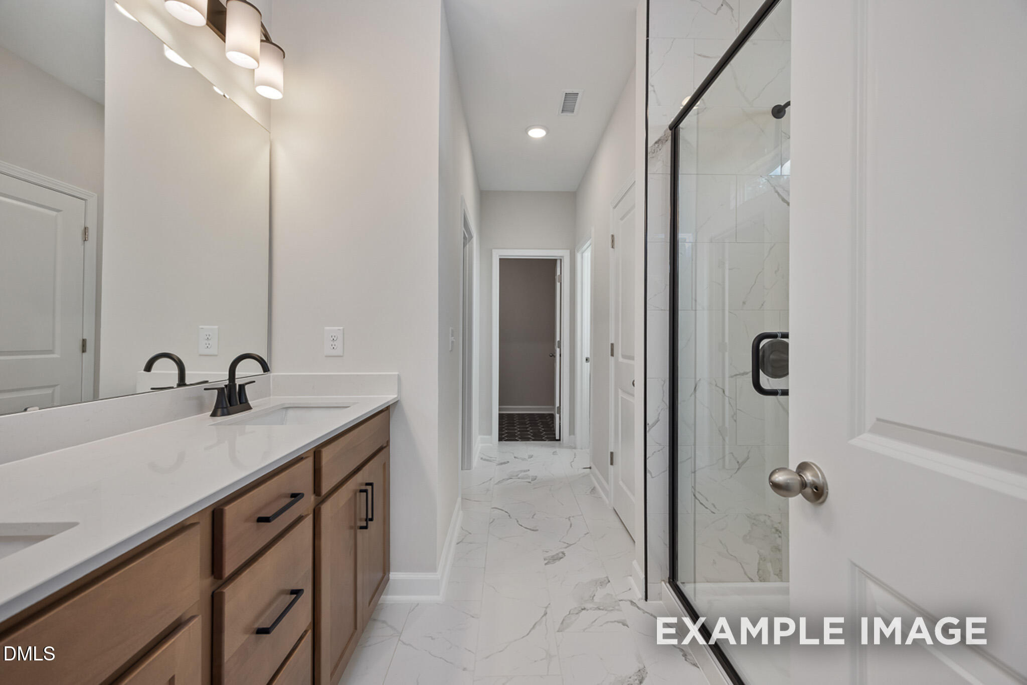 912 Diana Victoria Court Property Photo 14