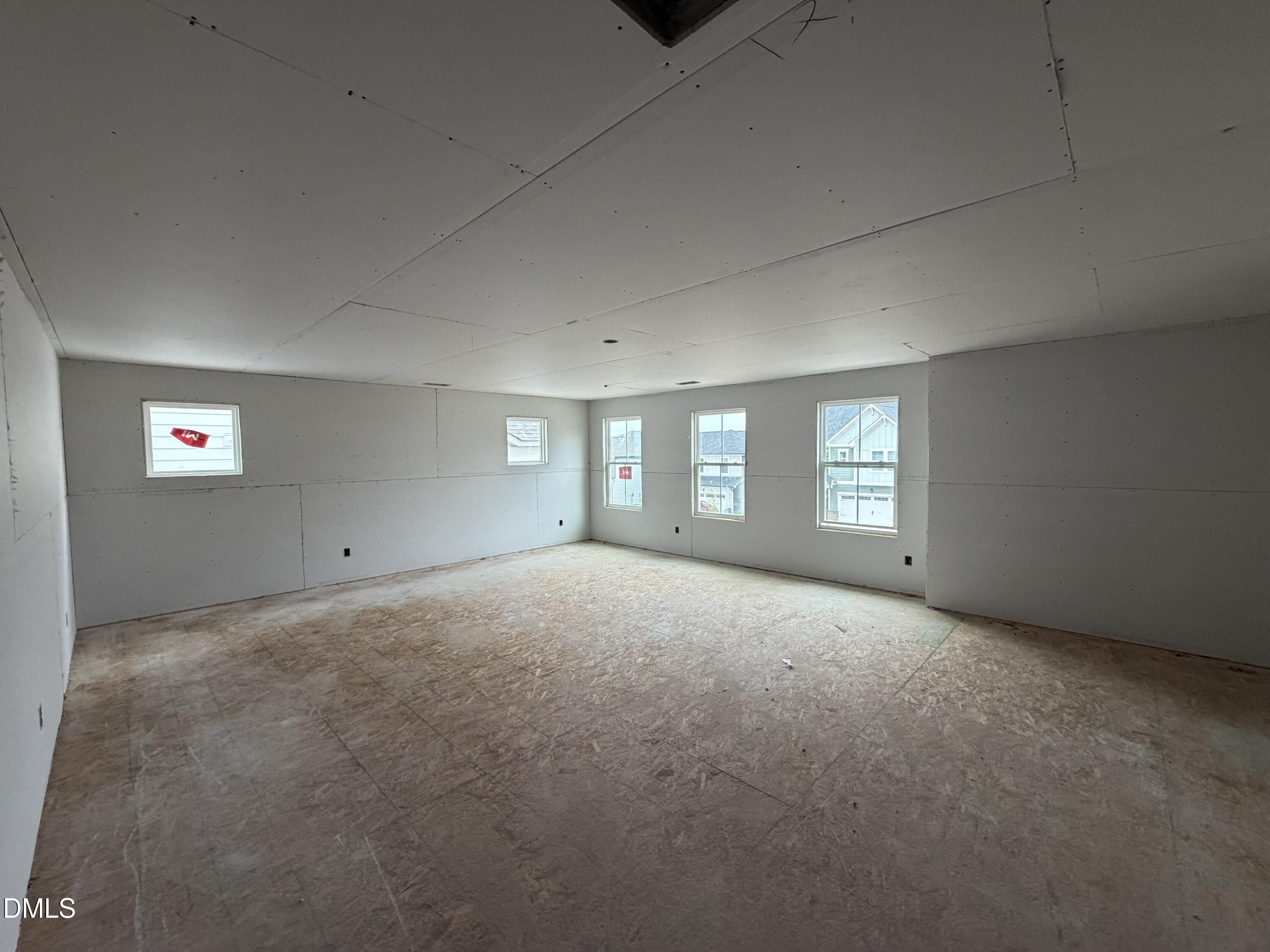 912 Diana Victoria Court Property Photo 26