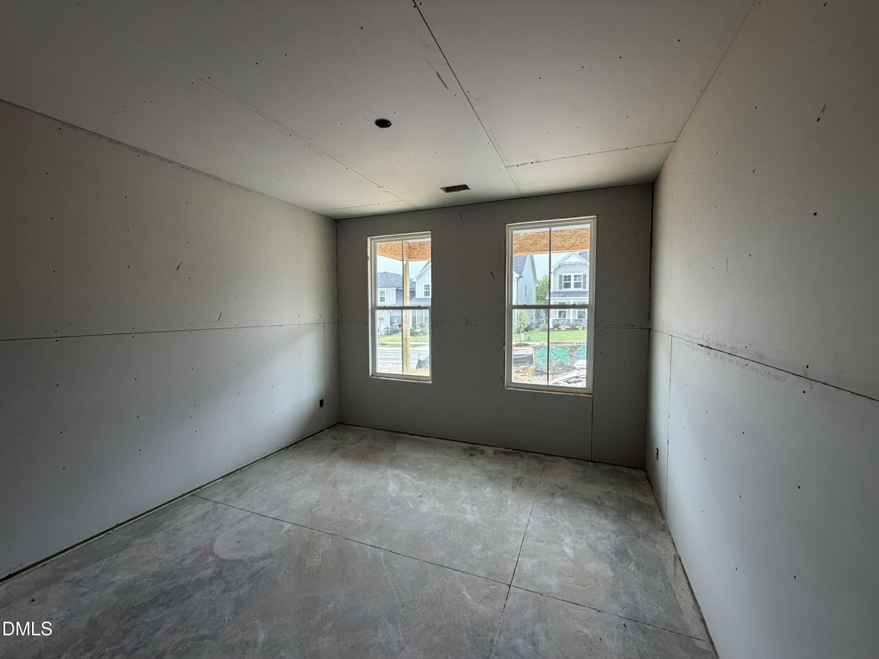 912 Diana Victoria Court Property Photo 27
