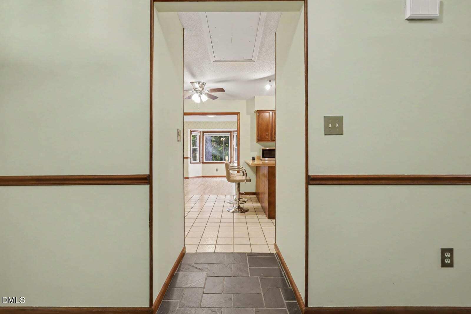 5409 Doe Lane Property Photo 11