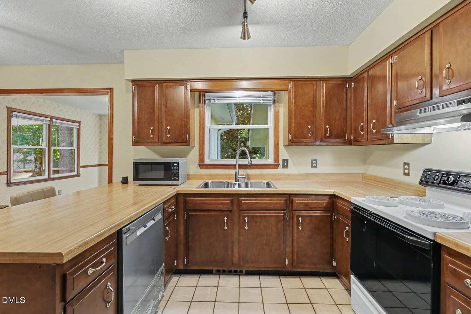 5409 Doe Lane Property Photo 14