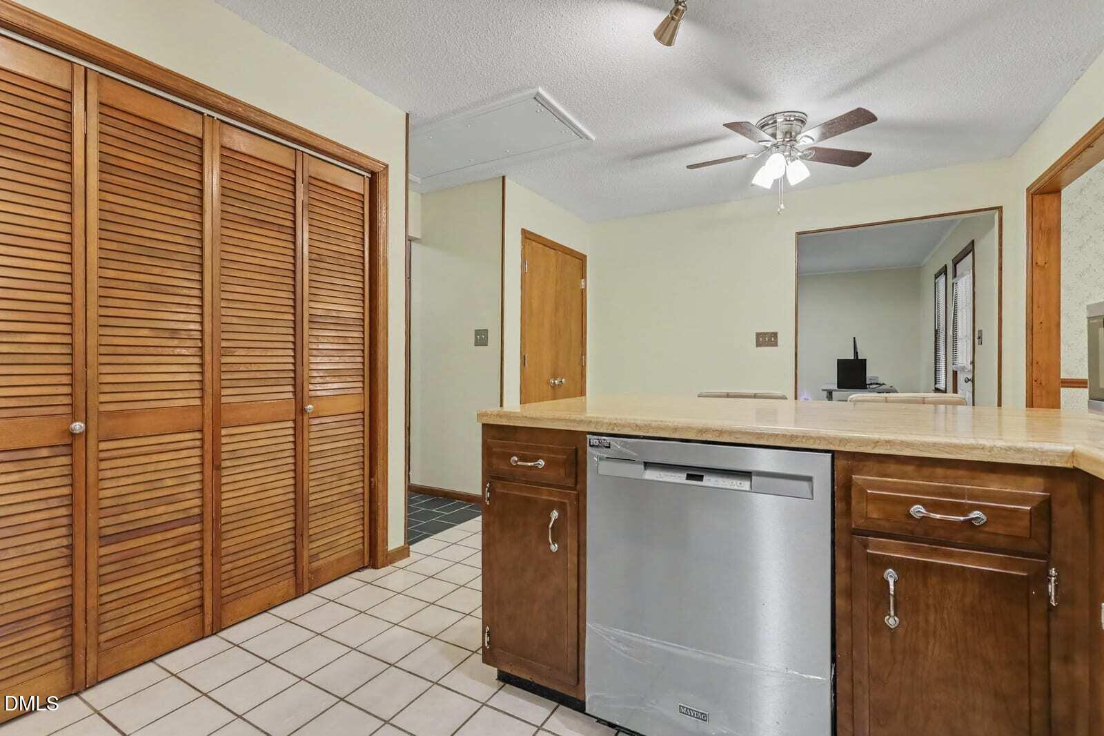 5409 Doe Lane Property Photo 15