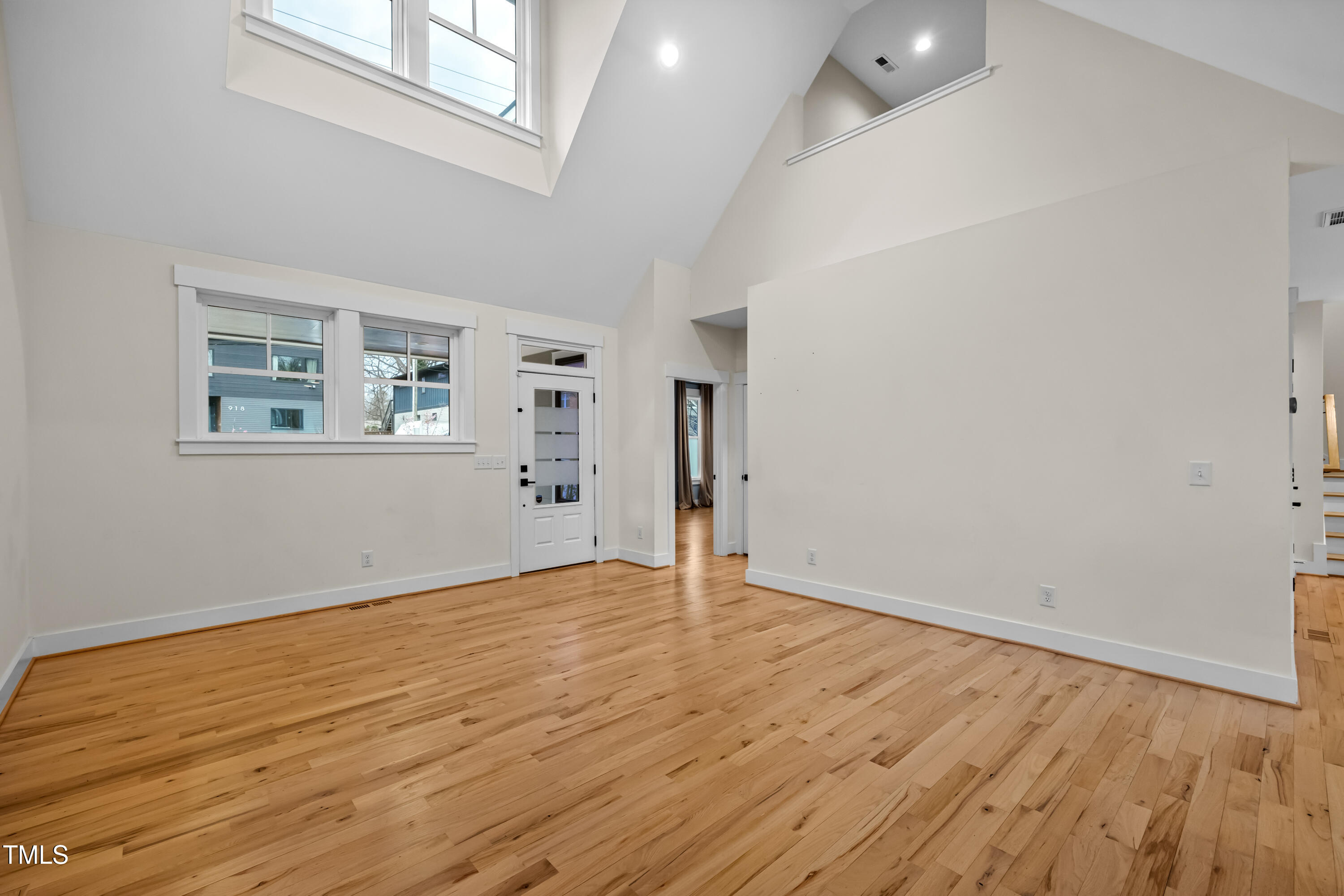 917 S Blount Street Property Photo 7