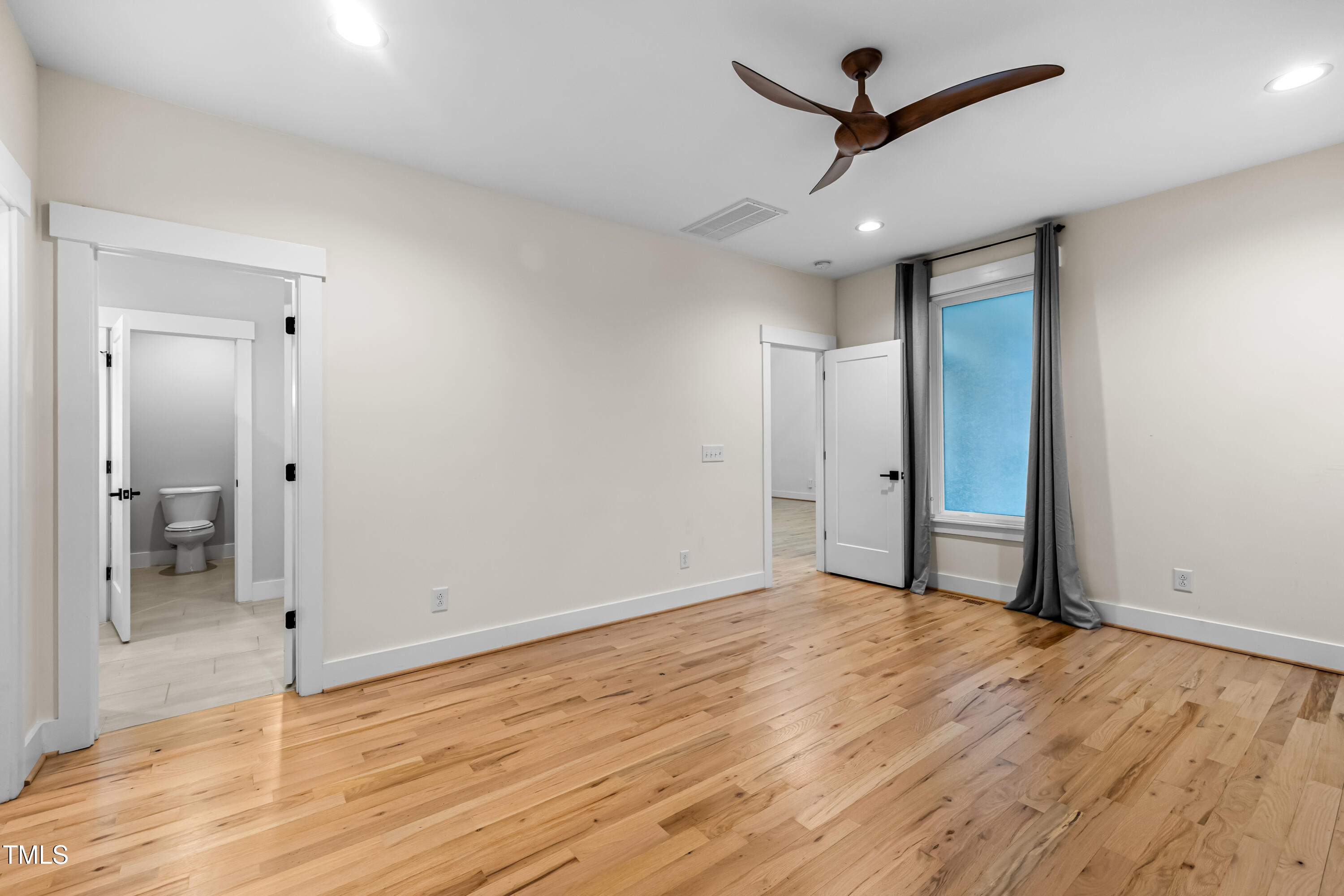 917 S Blount Street Property Photo 18