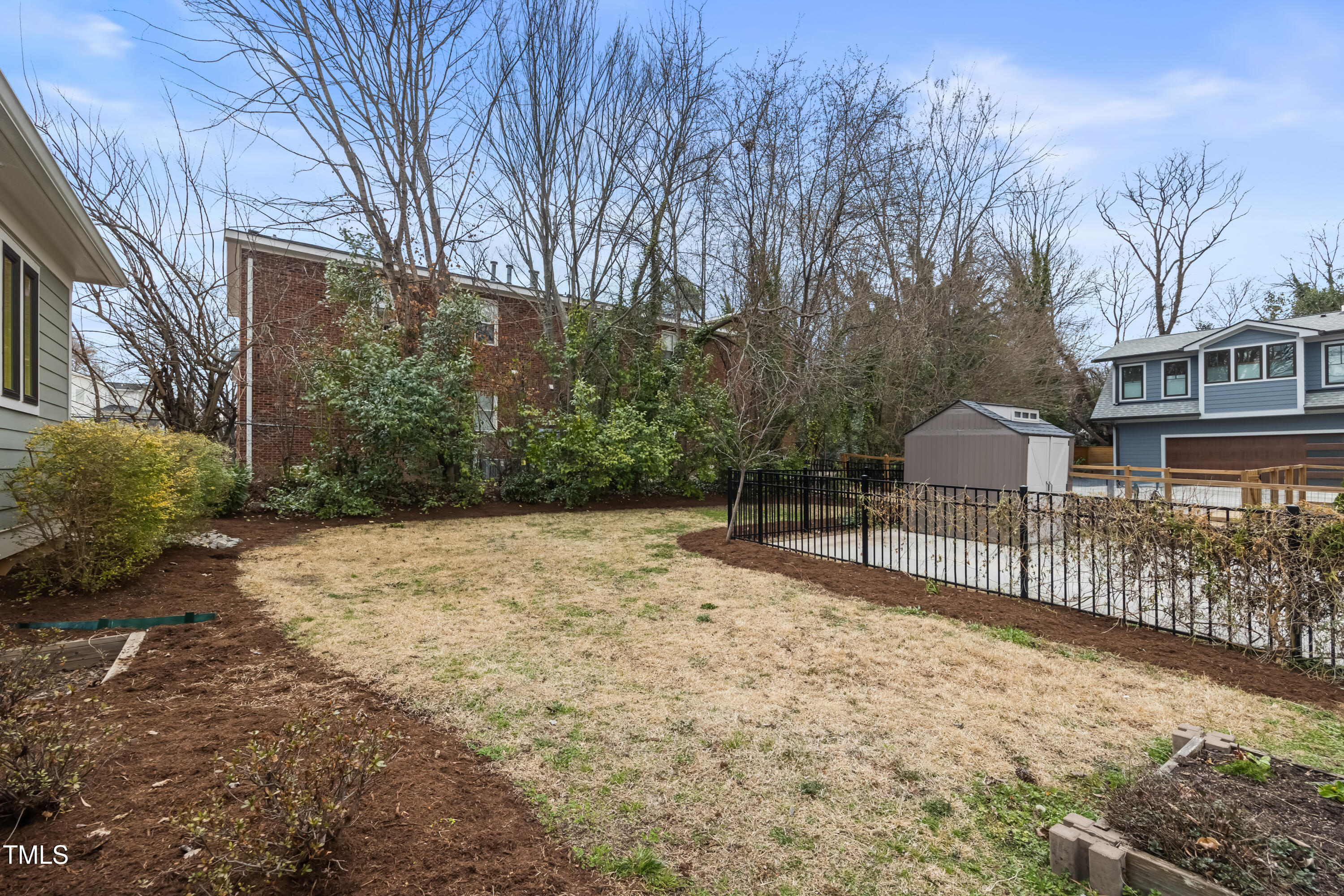 917 S Blount Street Property Photo 32