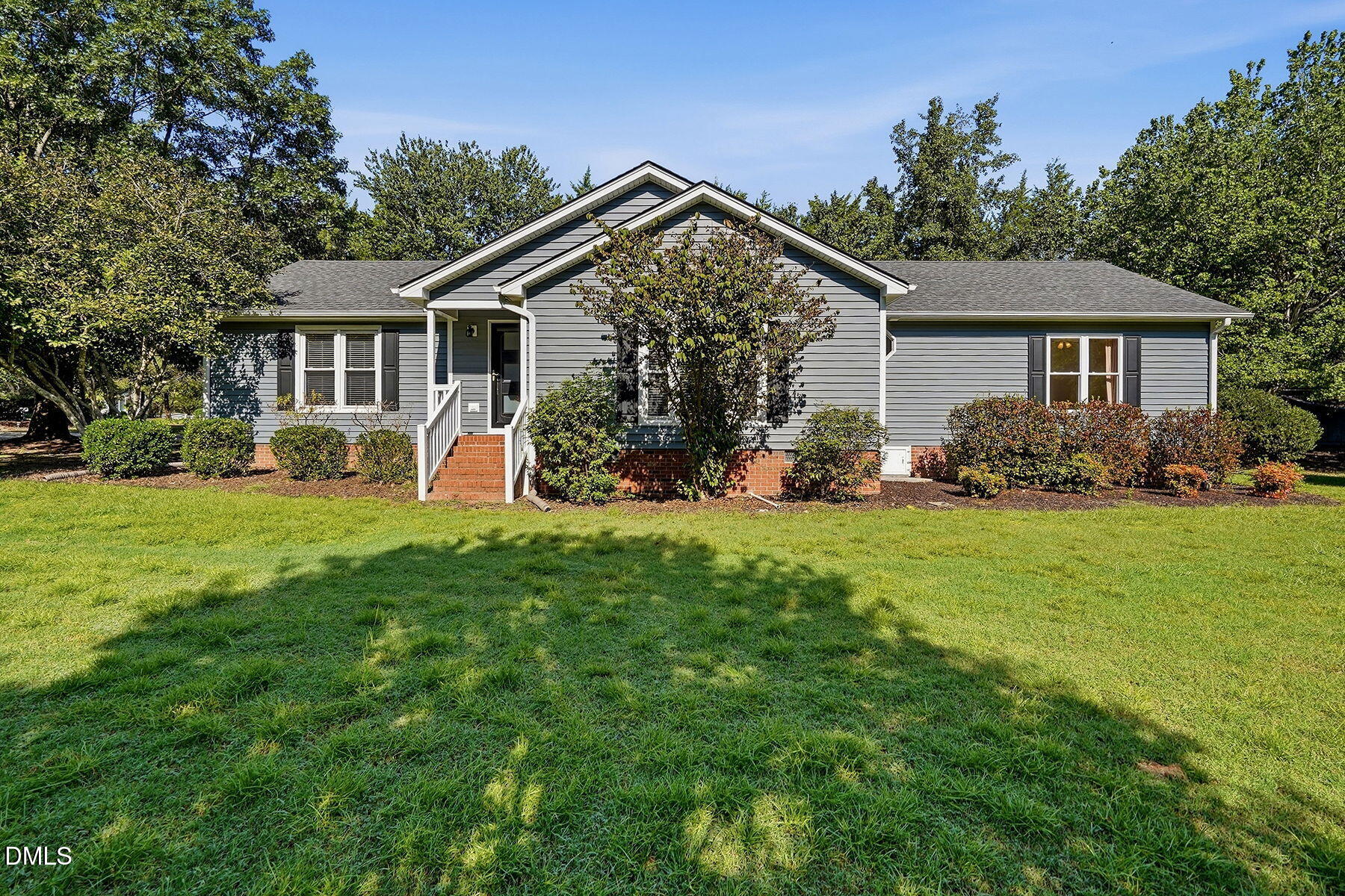 100 Farmington Drive Property Photo 1