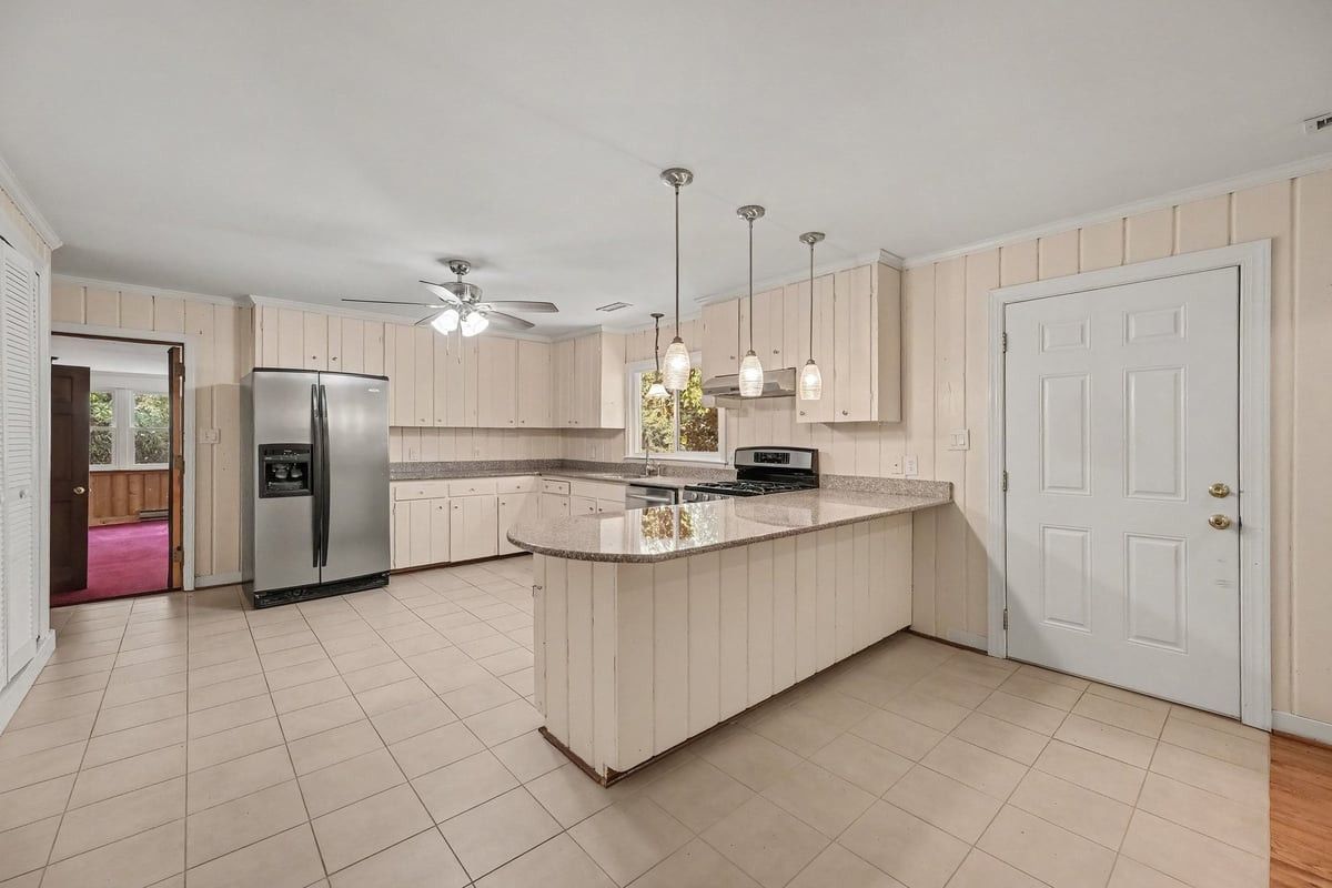 410 Brookside Drive Property Photo 5
