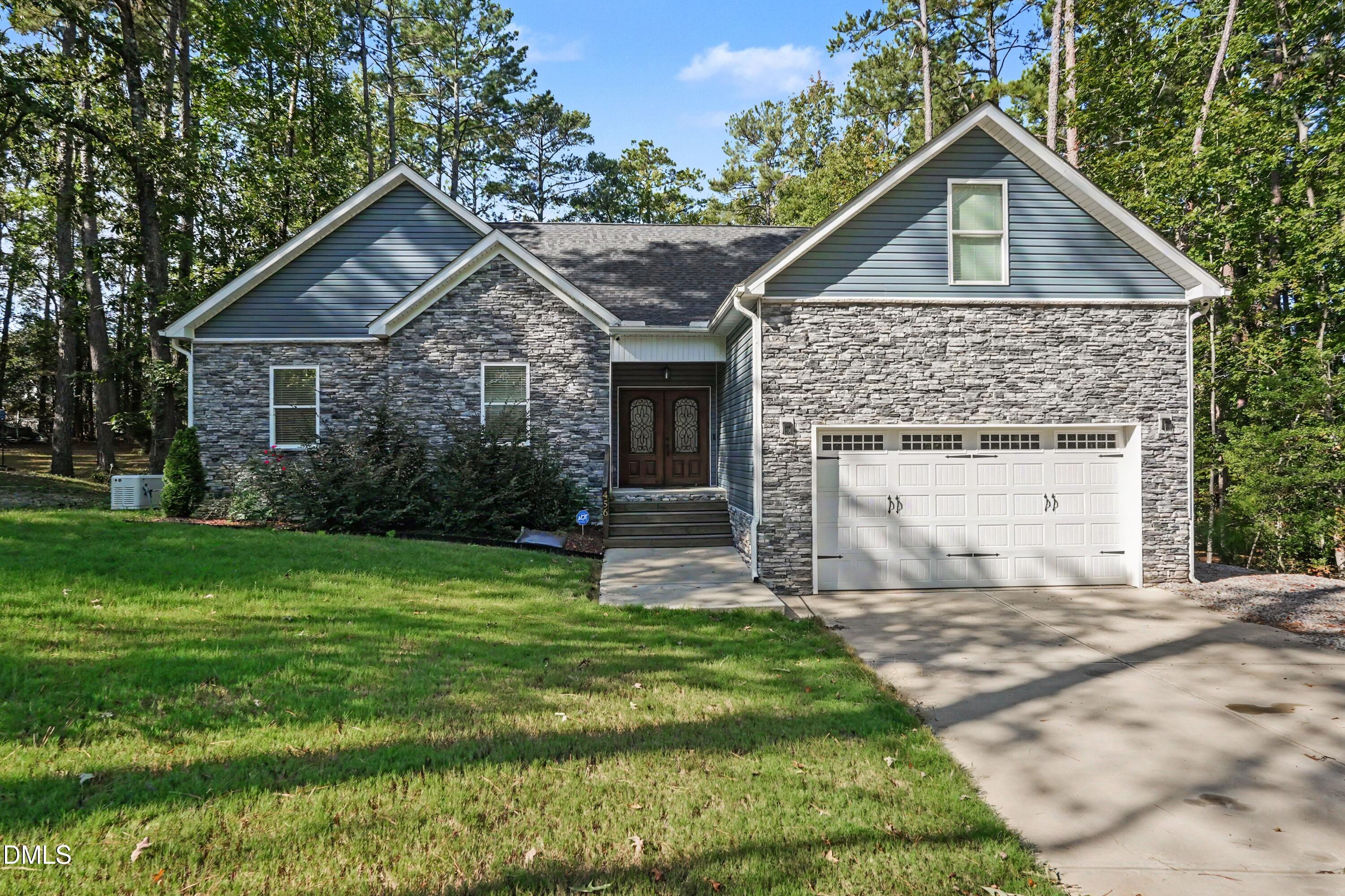 456 Shawnee Drive Property Photo 1