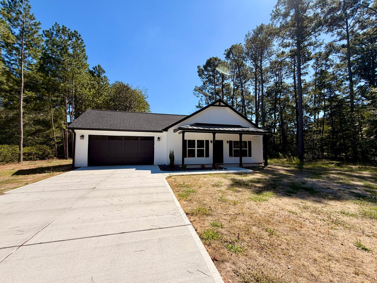 105 Franklin Street Property Photo 4