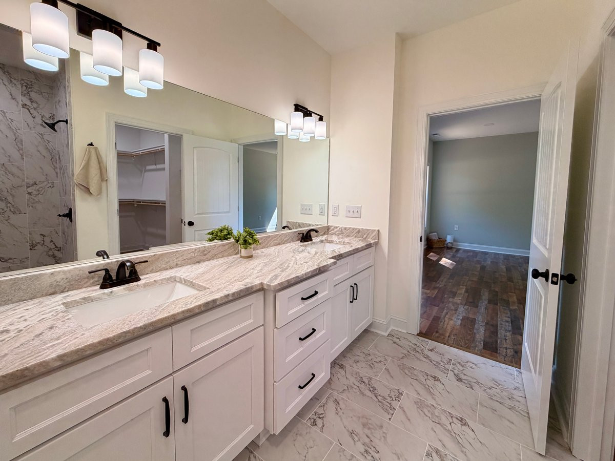 105 Franklin Street Property Photo 12