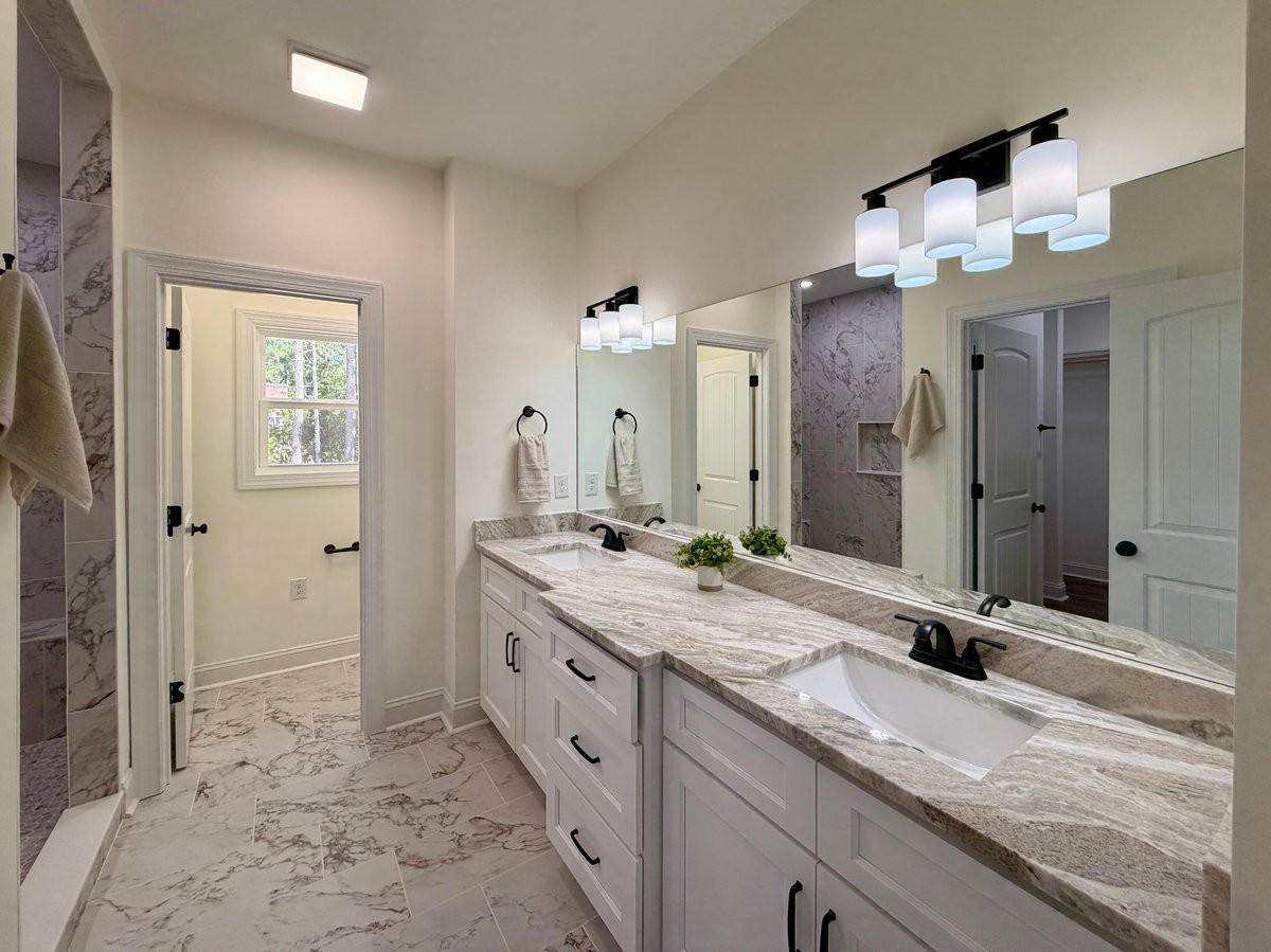 105 Franklin Street Property Photo 13