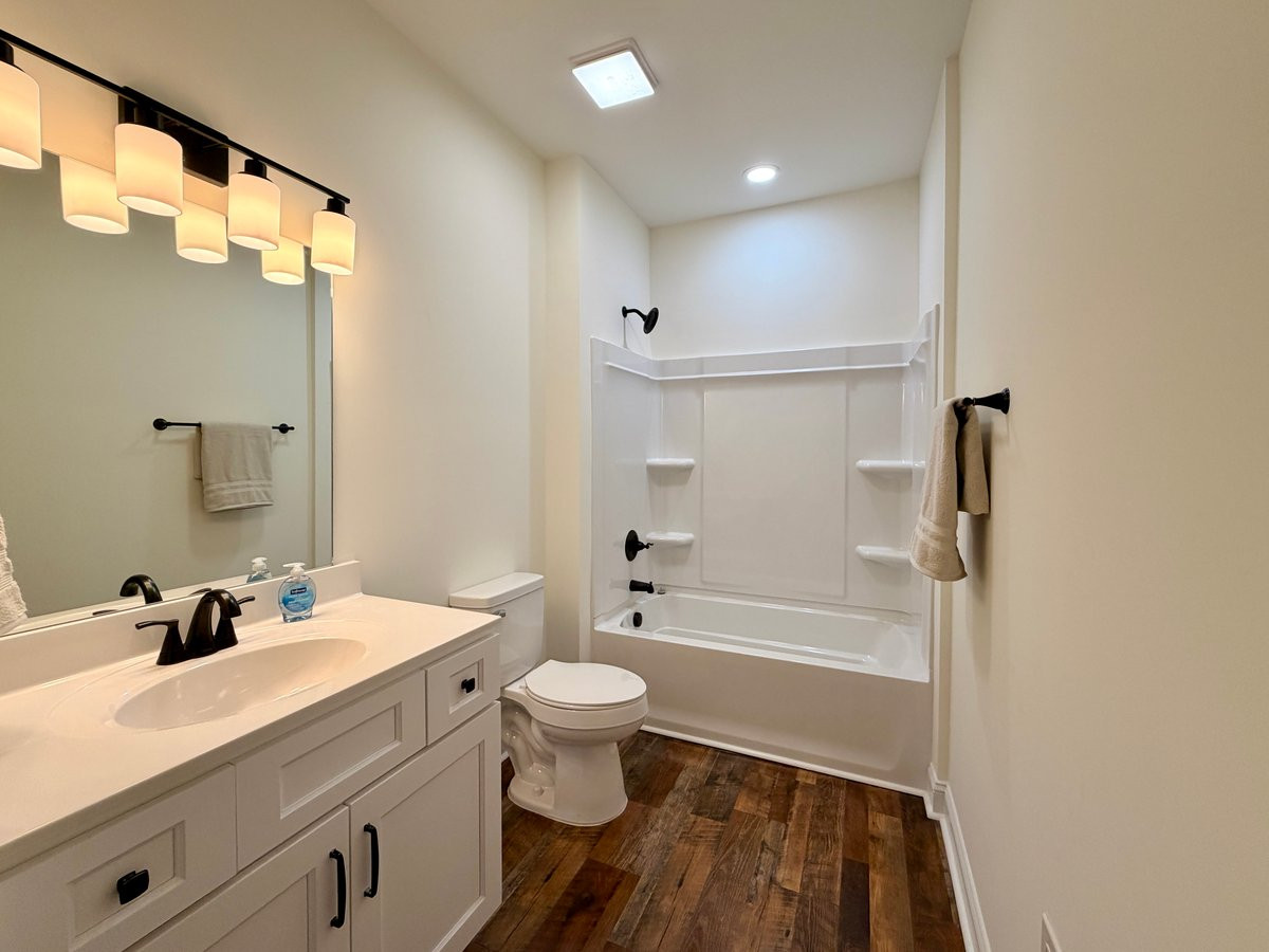 105 Franklin Street Property Photo 18