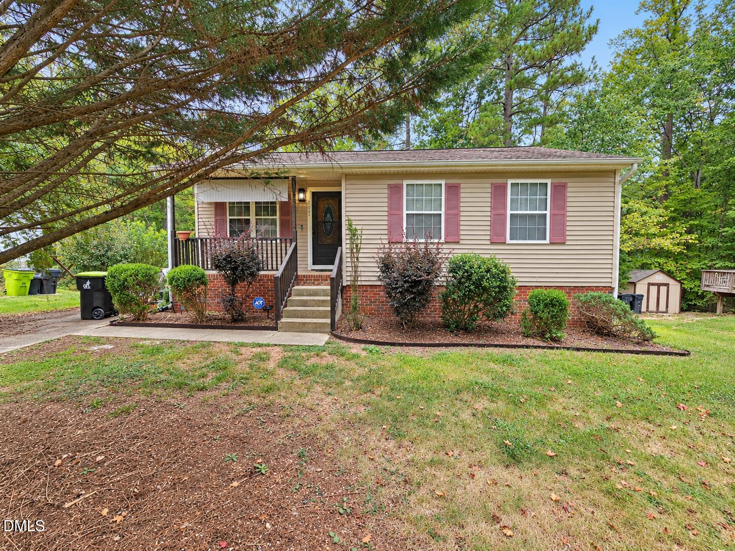 4007 Tyne Drive Property Photo 1