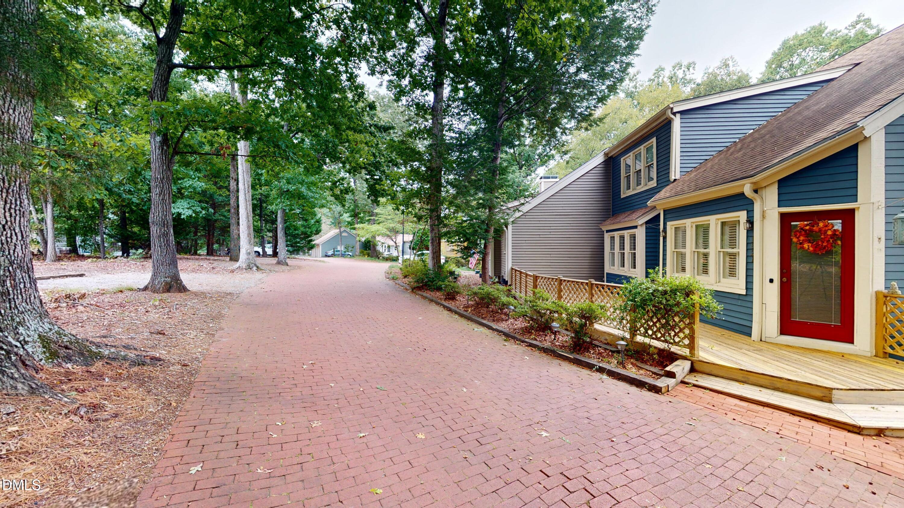 1821 Falls Church Road Property Photo 4