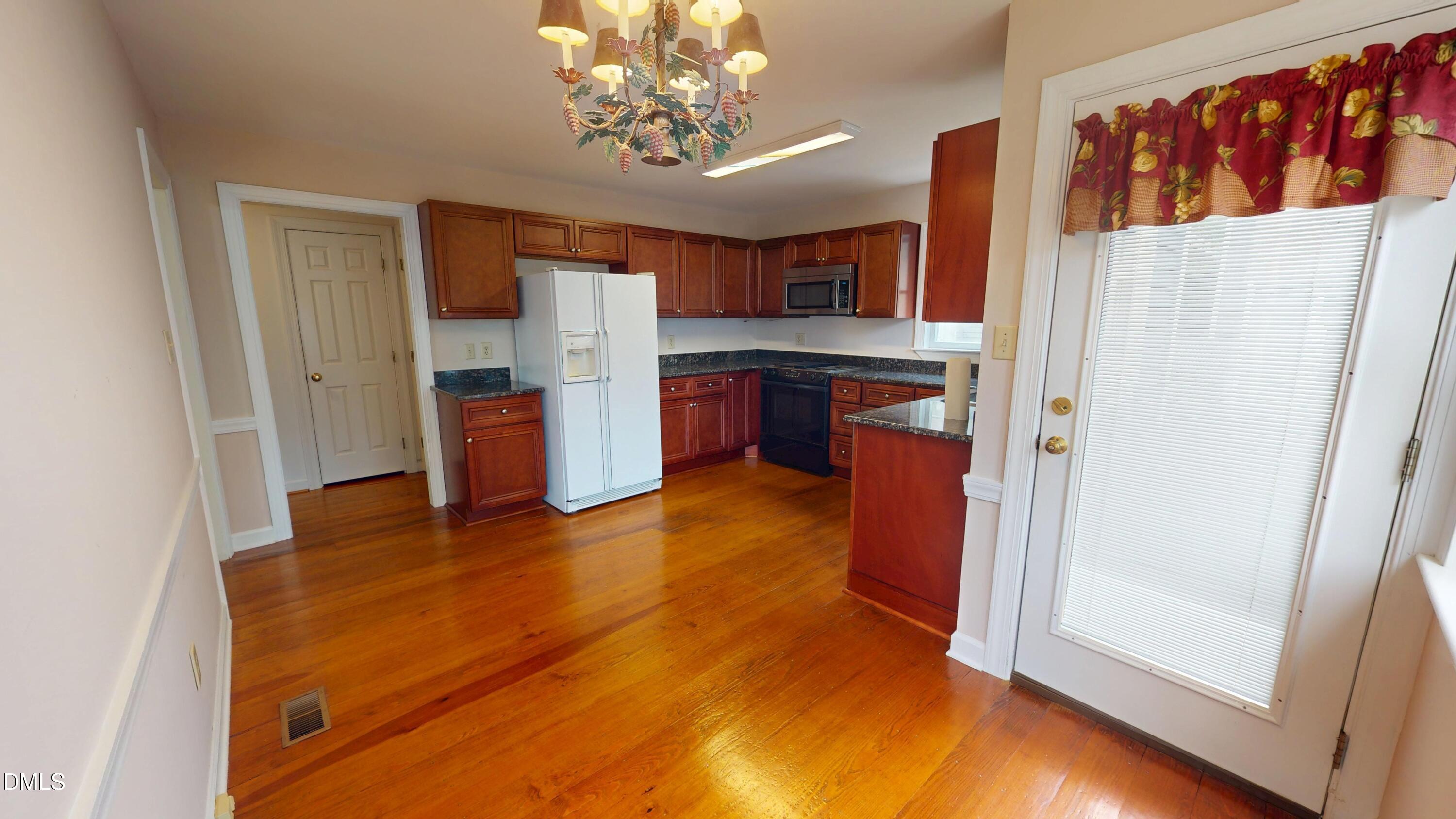 1821 Falls Church Road Property Photo 27