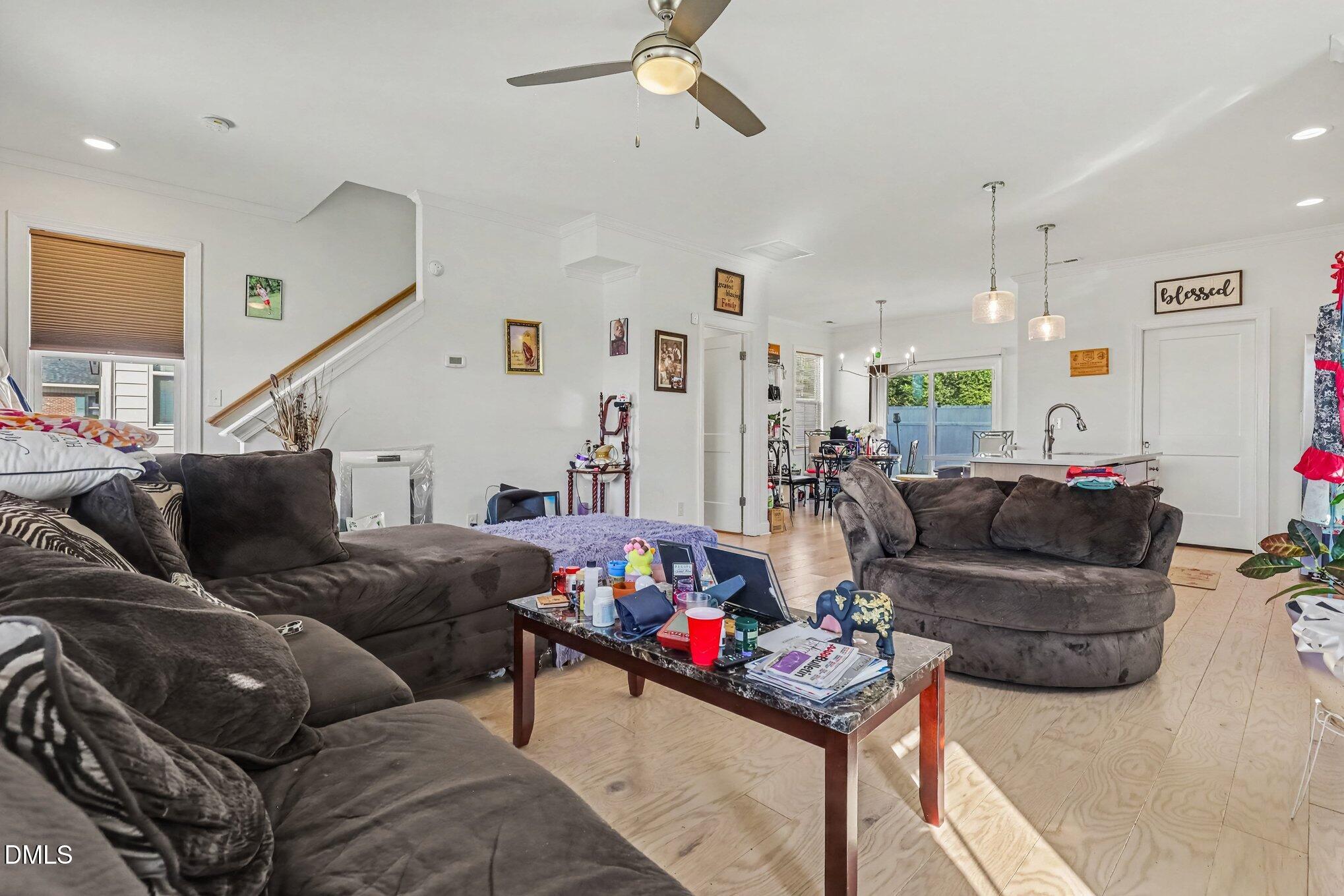 1625 Berry Avenue Property Photo 2