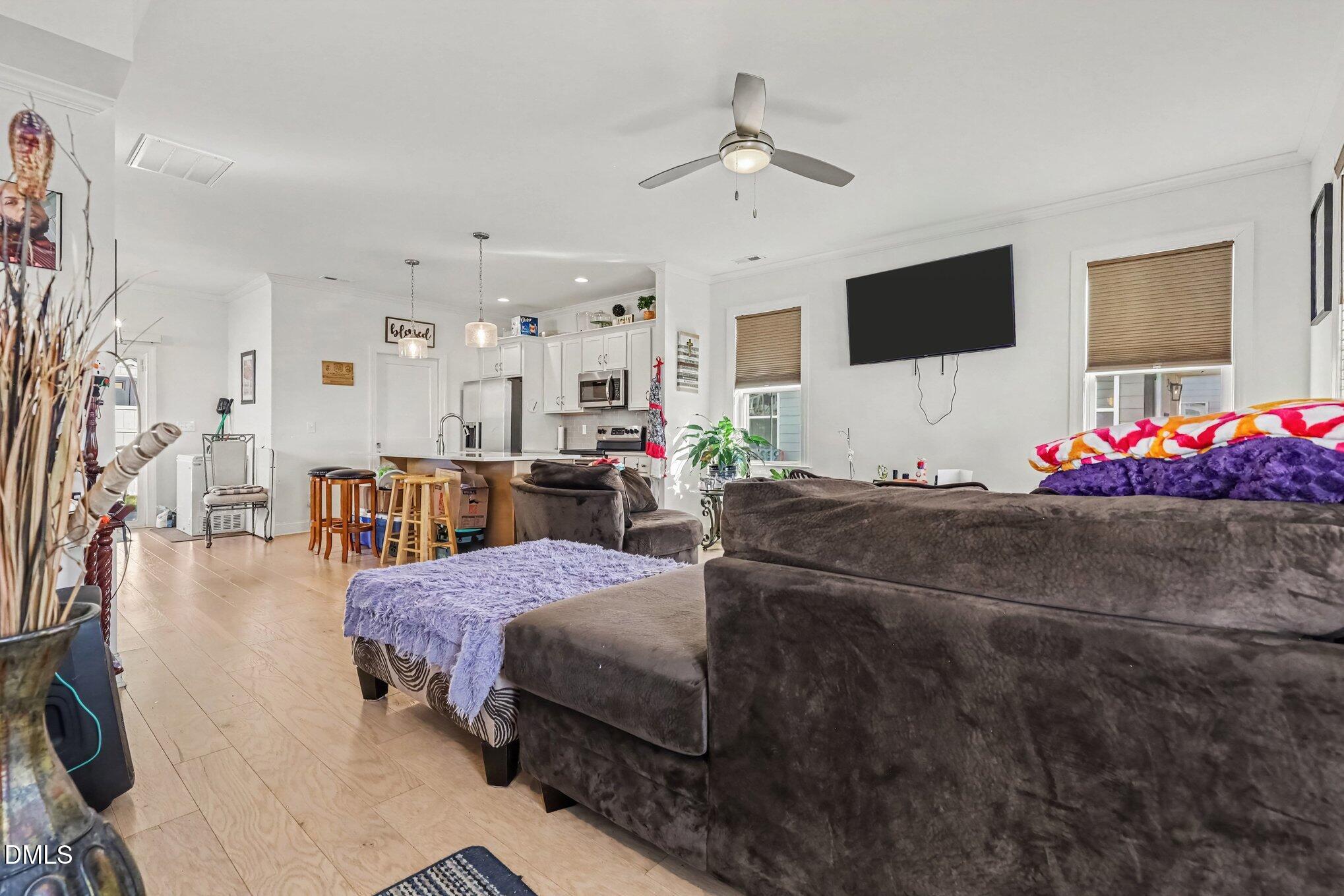 1625 Berry Avenue Property Photo 9