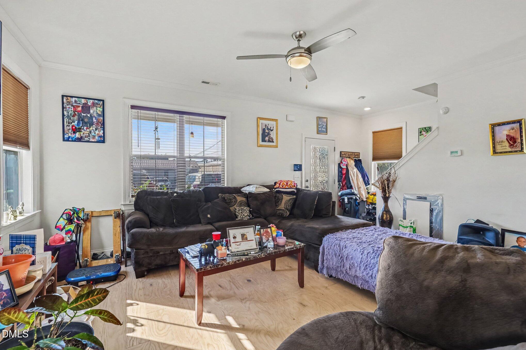 1625 Berry Avenue Property Photo 11