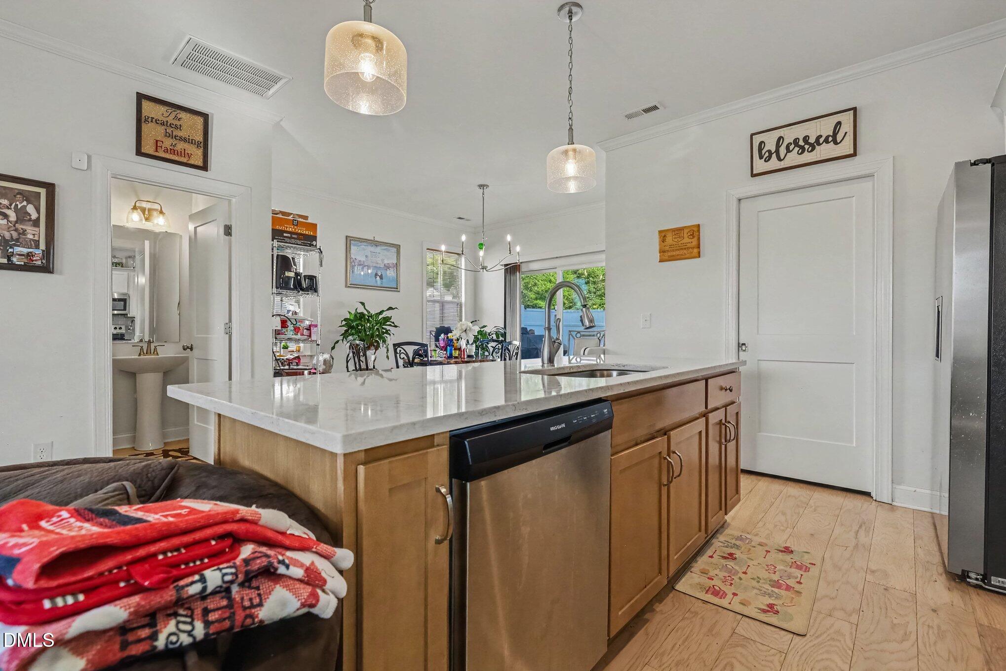 1625 Berry Avenue Property Photo 19