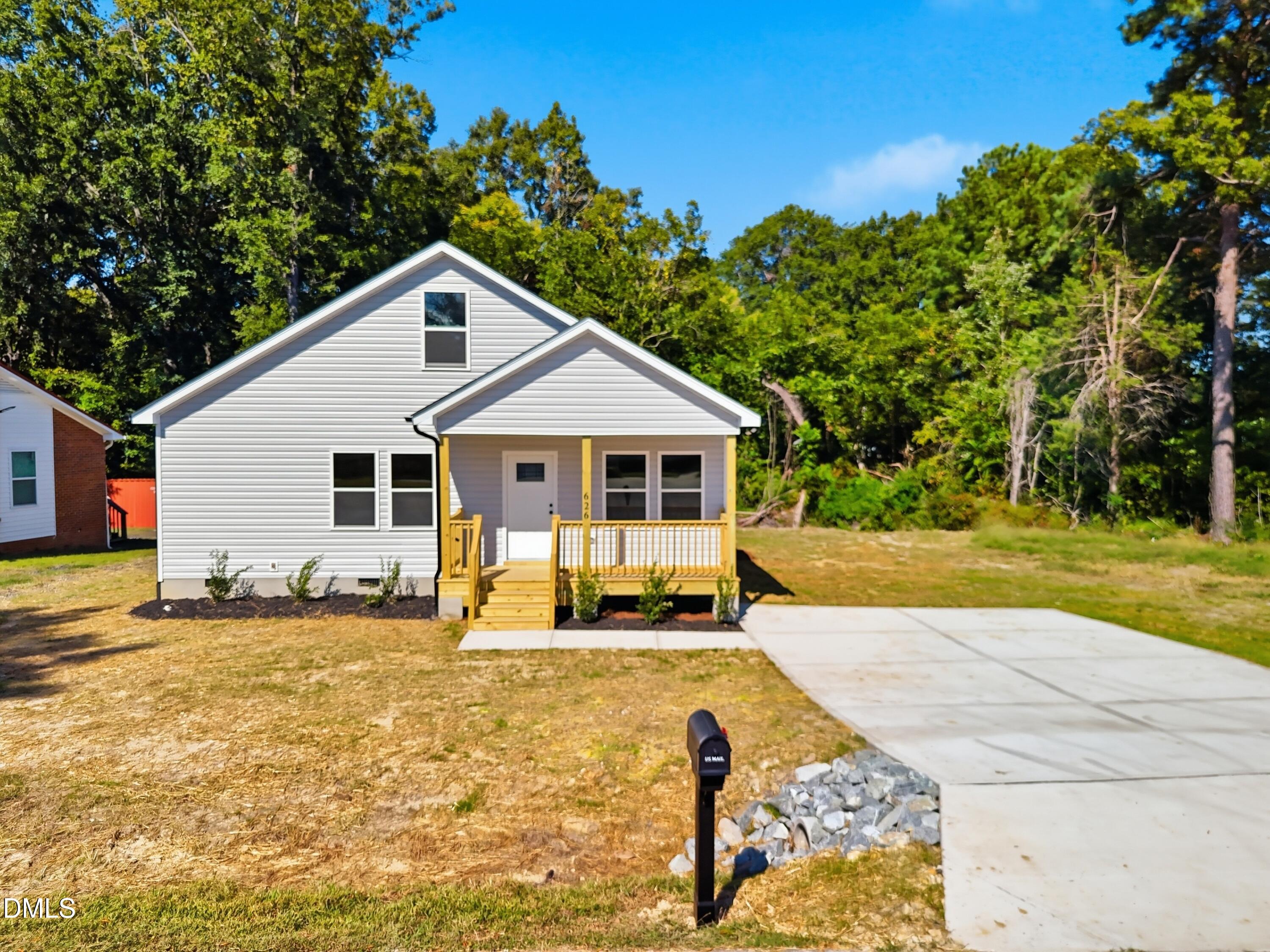 626 Lane Street Property Photo 2