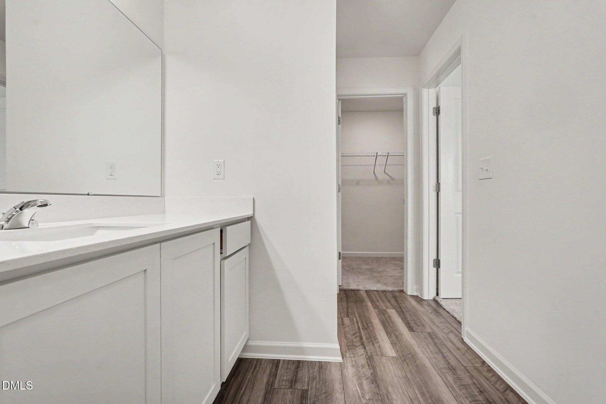 1404 Latham Garden Drive Property Photo 21