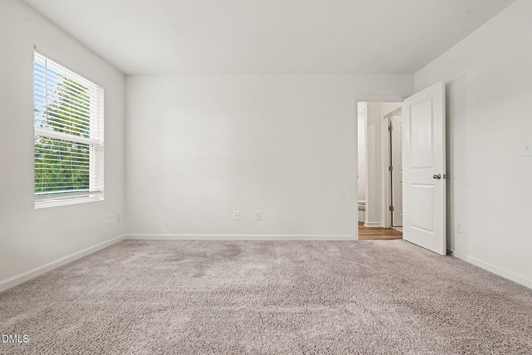1404 Latham Garden Drive Property Photo 32
