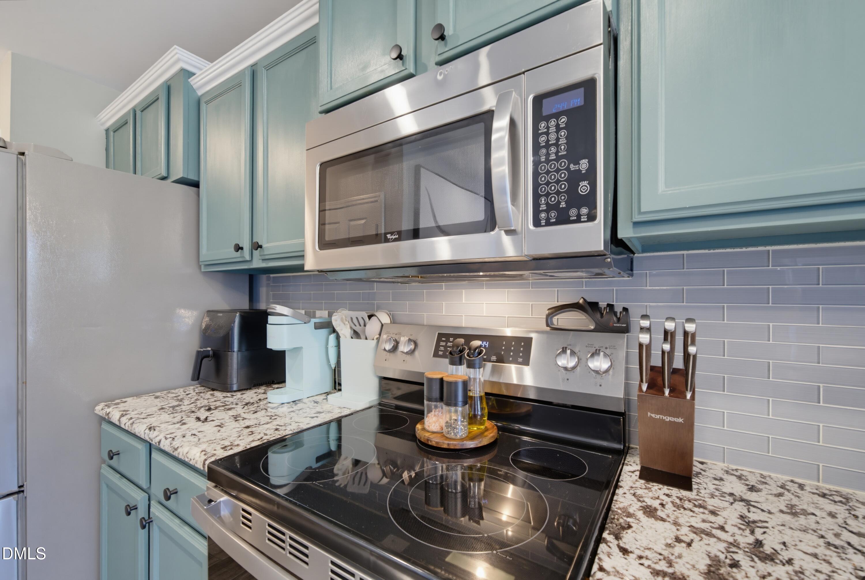122 Fox Chase Lane Property Photo 7