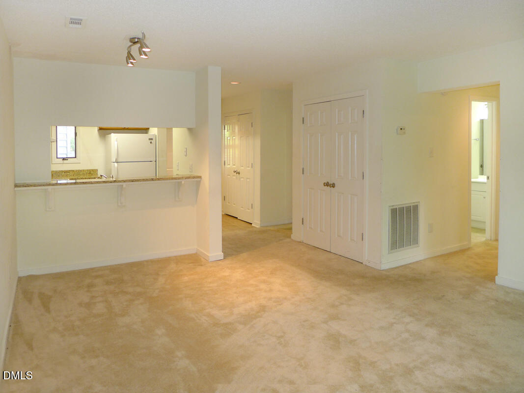 704 Martin Luther King Junior Boulevard D2 Property Photo 3