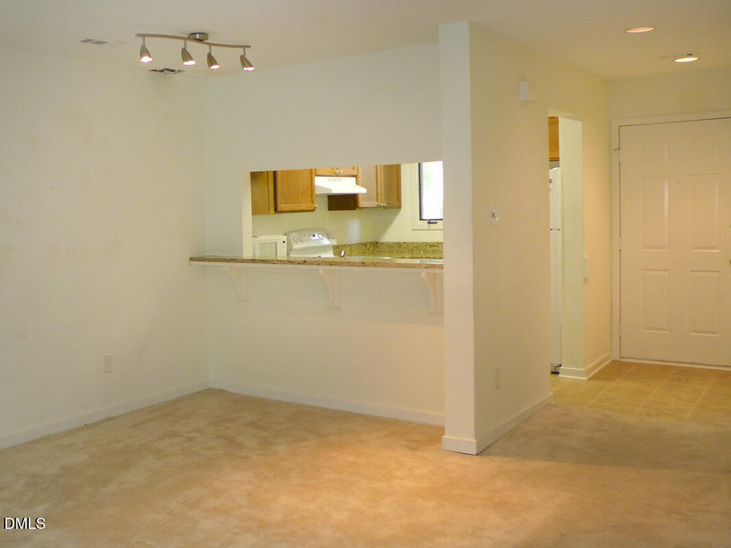 704 Martin Luther King Junior Boulevard D2 Property Photo 5