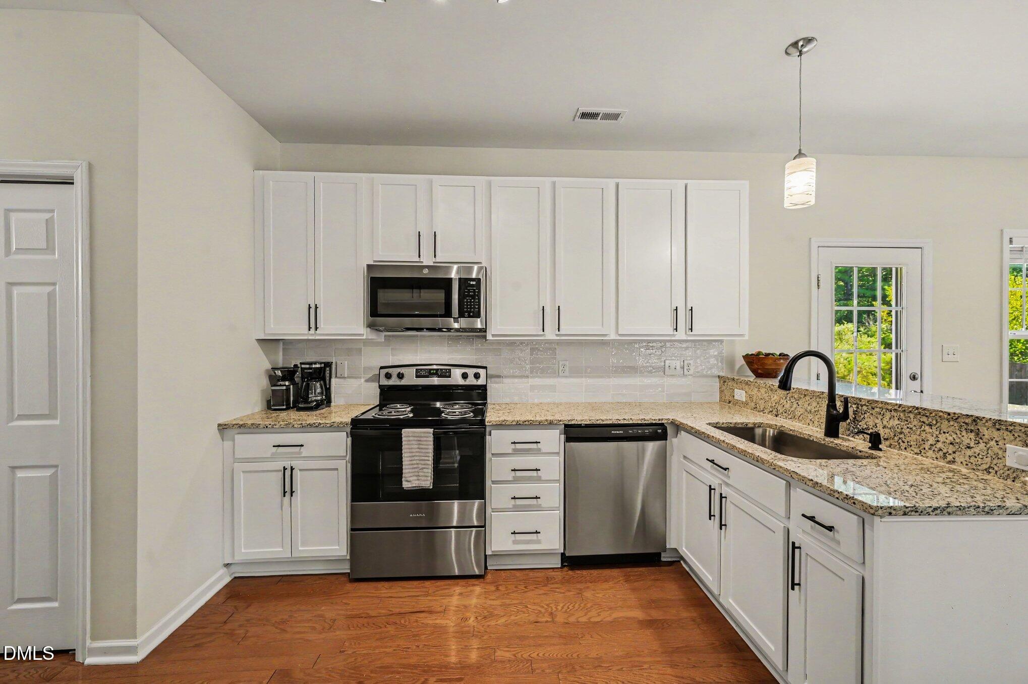 818 Woodside Park Lane Property Photo 10