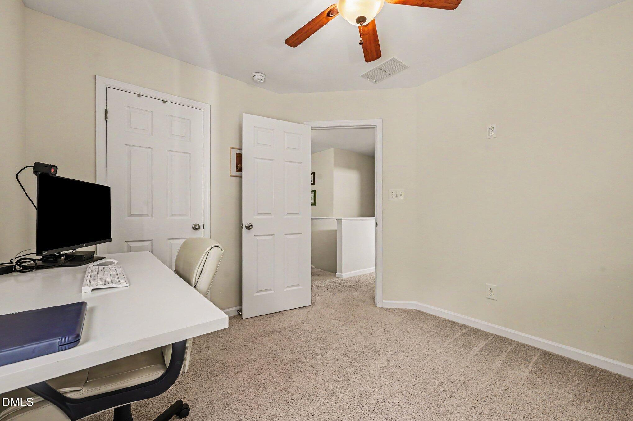 818 Woodside Park Lane Property Photo 15