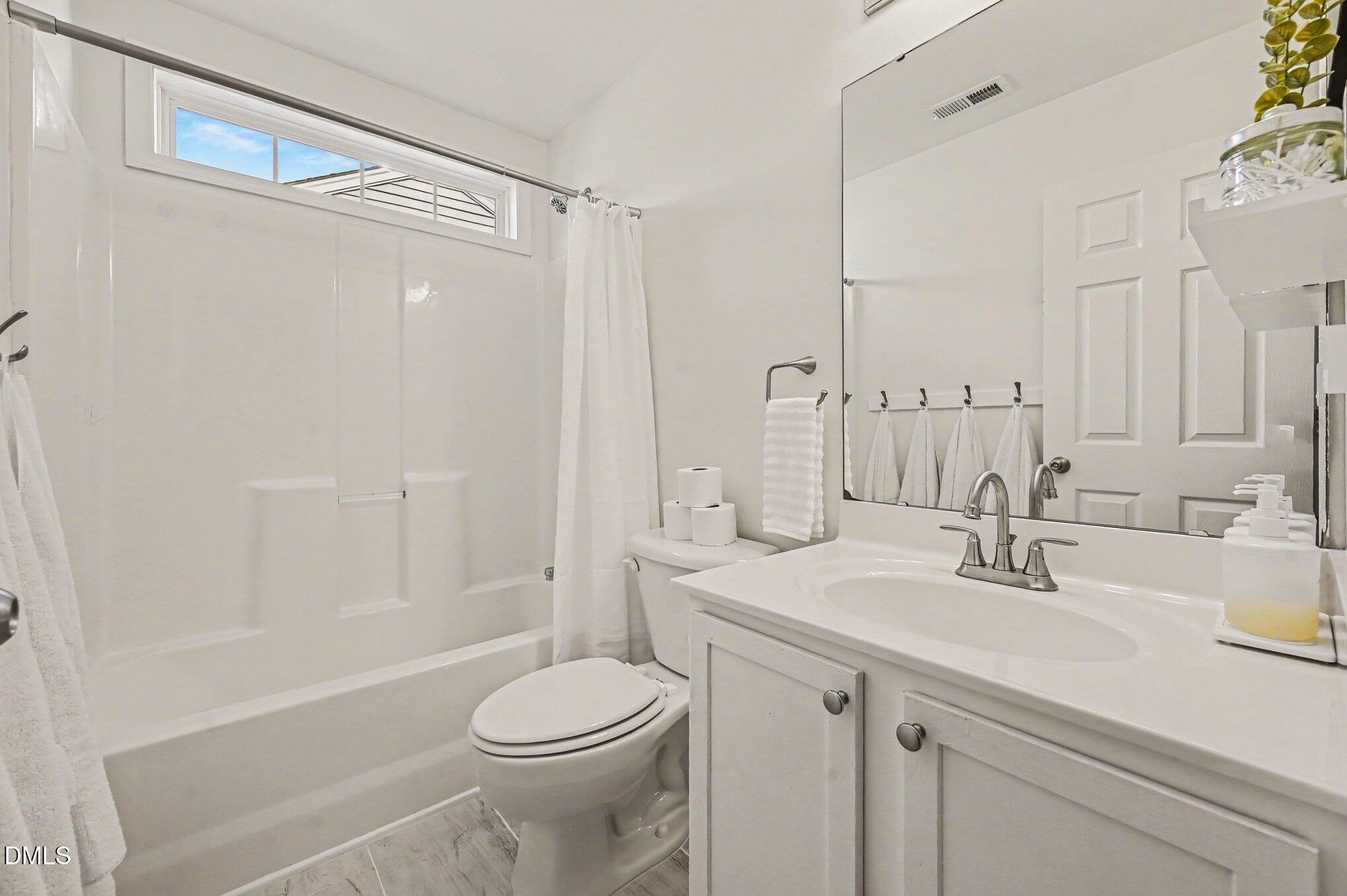 818 Woodside Park Lane Property Photo 22