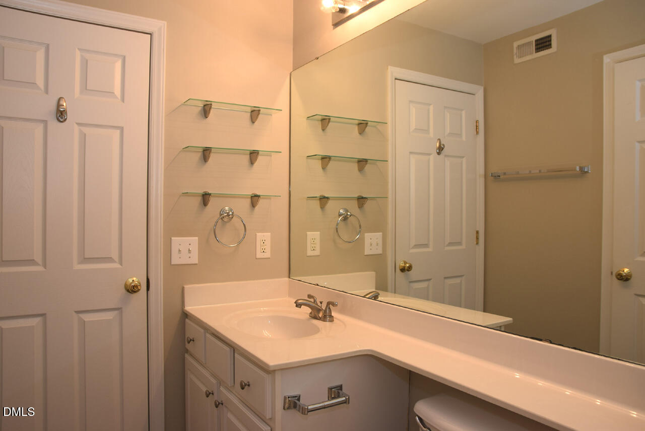 1221 Westview Lane 301 Property Photo 18