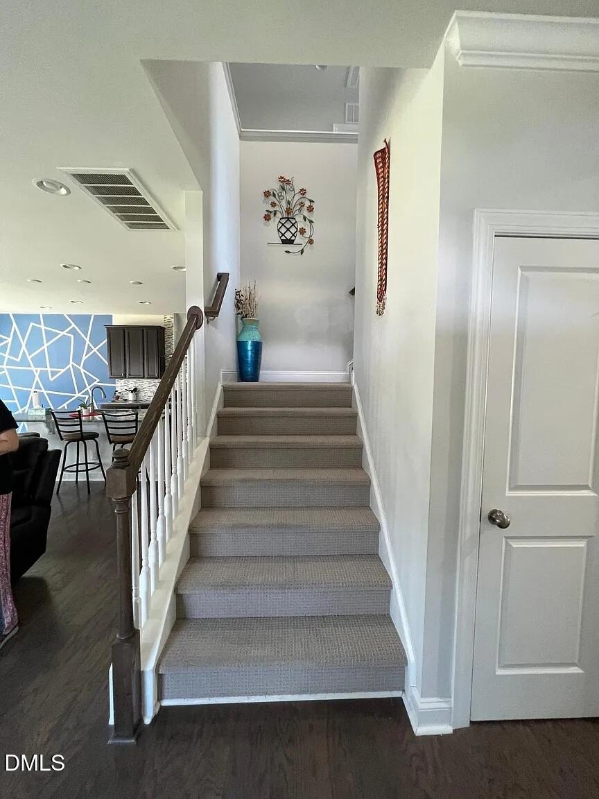 1032 Benay Road Property Photo 10