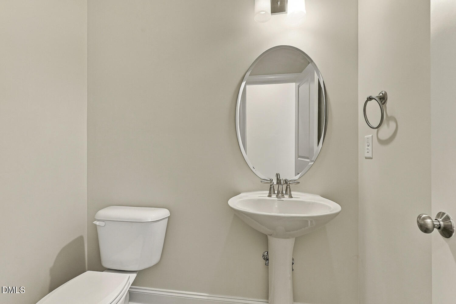 9008 Dupree Mdw Drive Property Photo 25