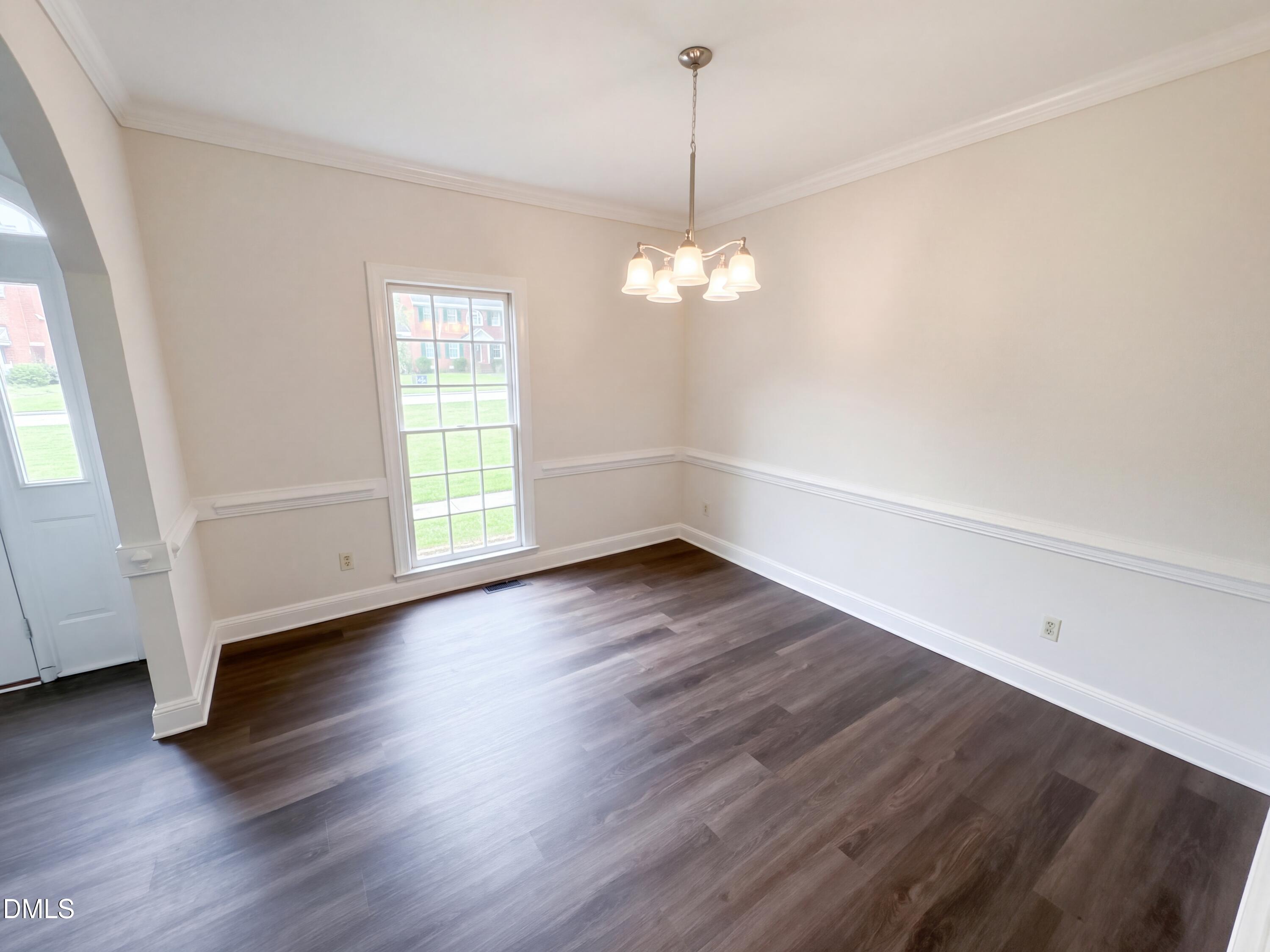 813 Bell Drive Property Photo 6