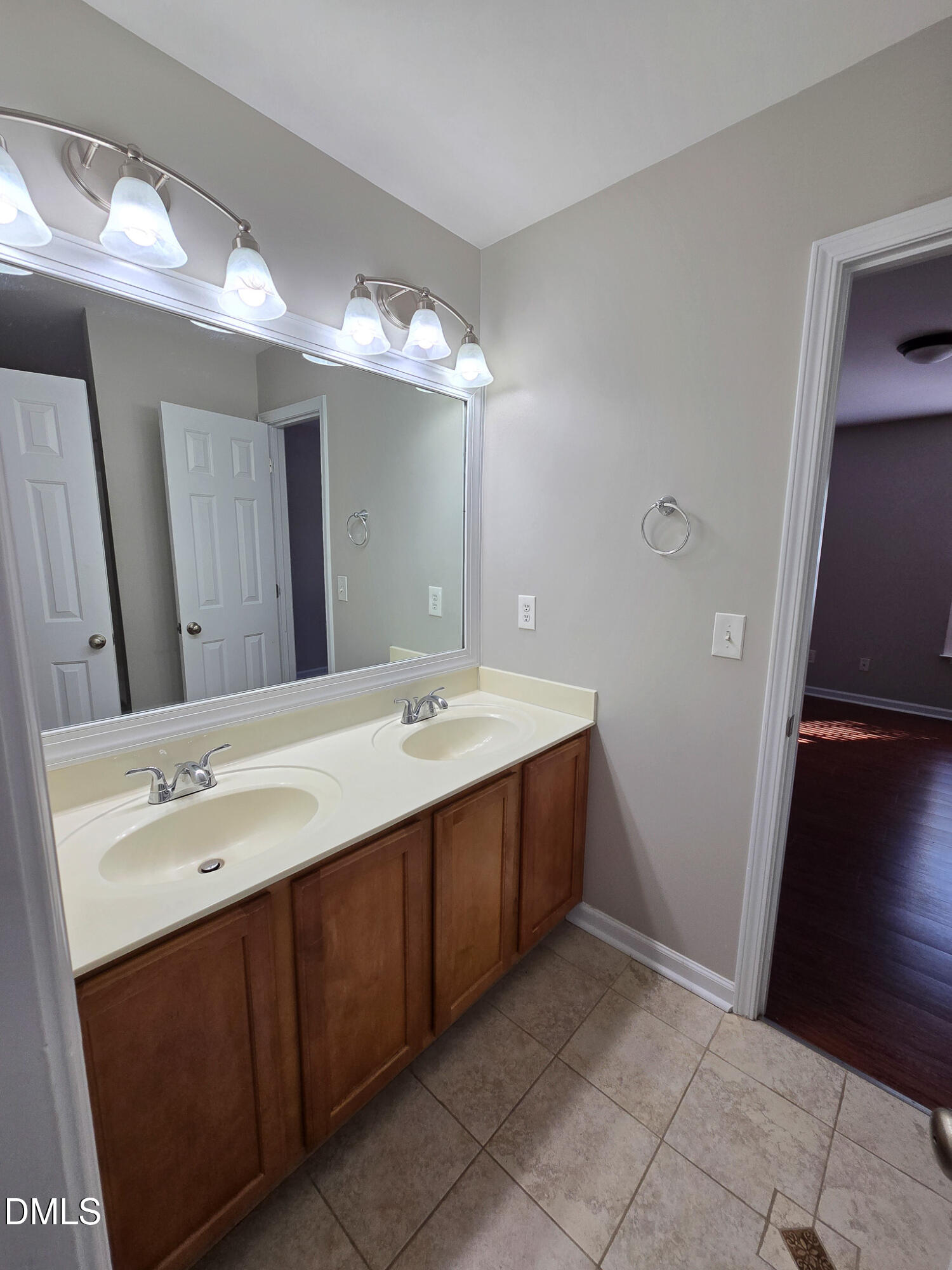 2603 Forest Shadows Lane Property Photo 49