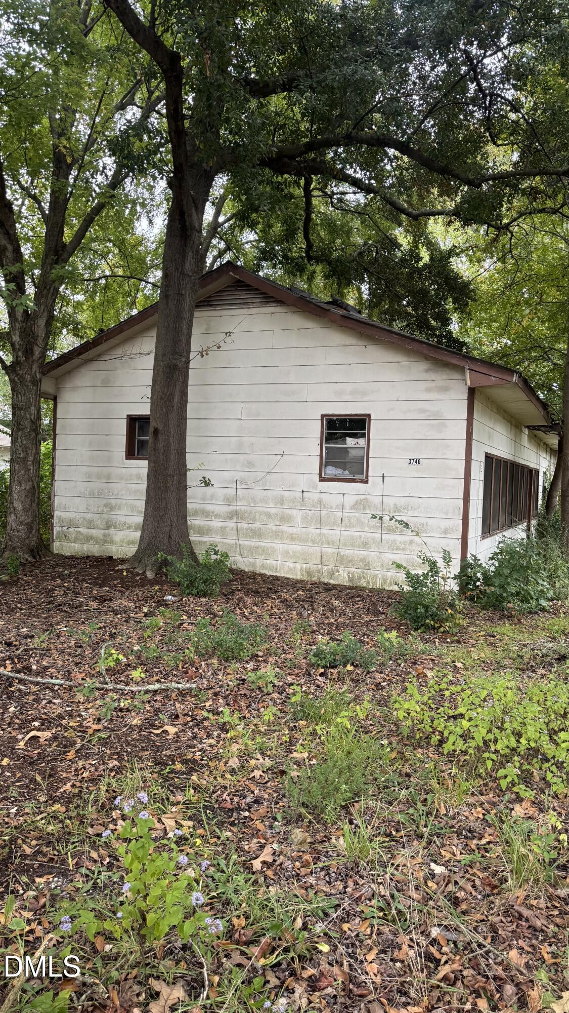 3740 Us-301 Property Photo 1
