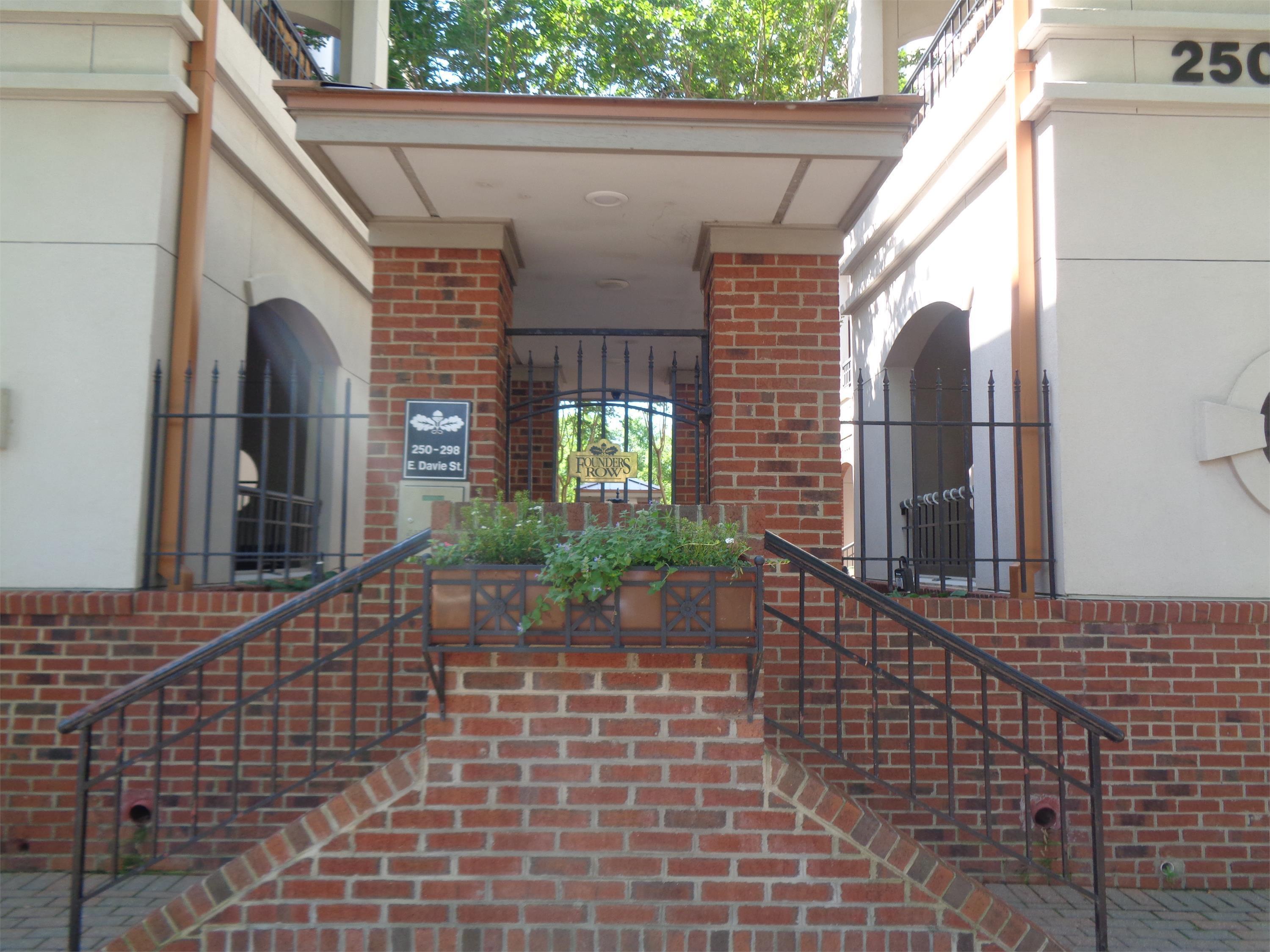 252 E Davie Street 1 Property Photo 1