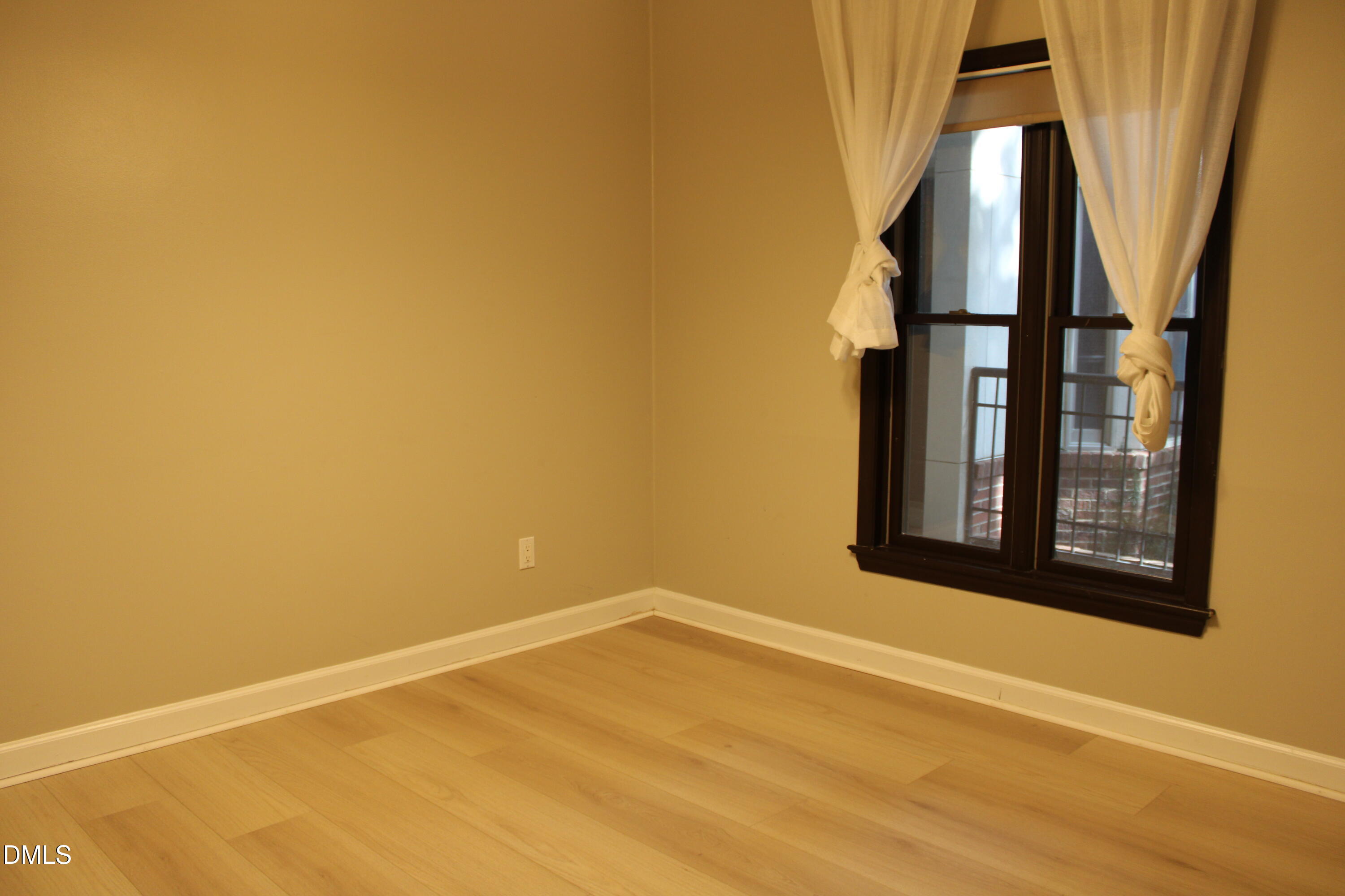 252 E Davie Street 1 Property Photo 8