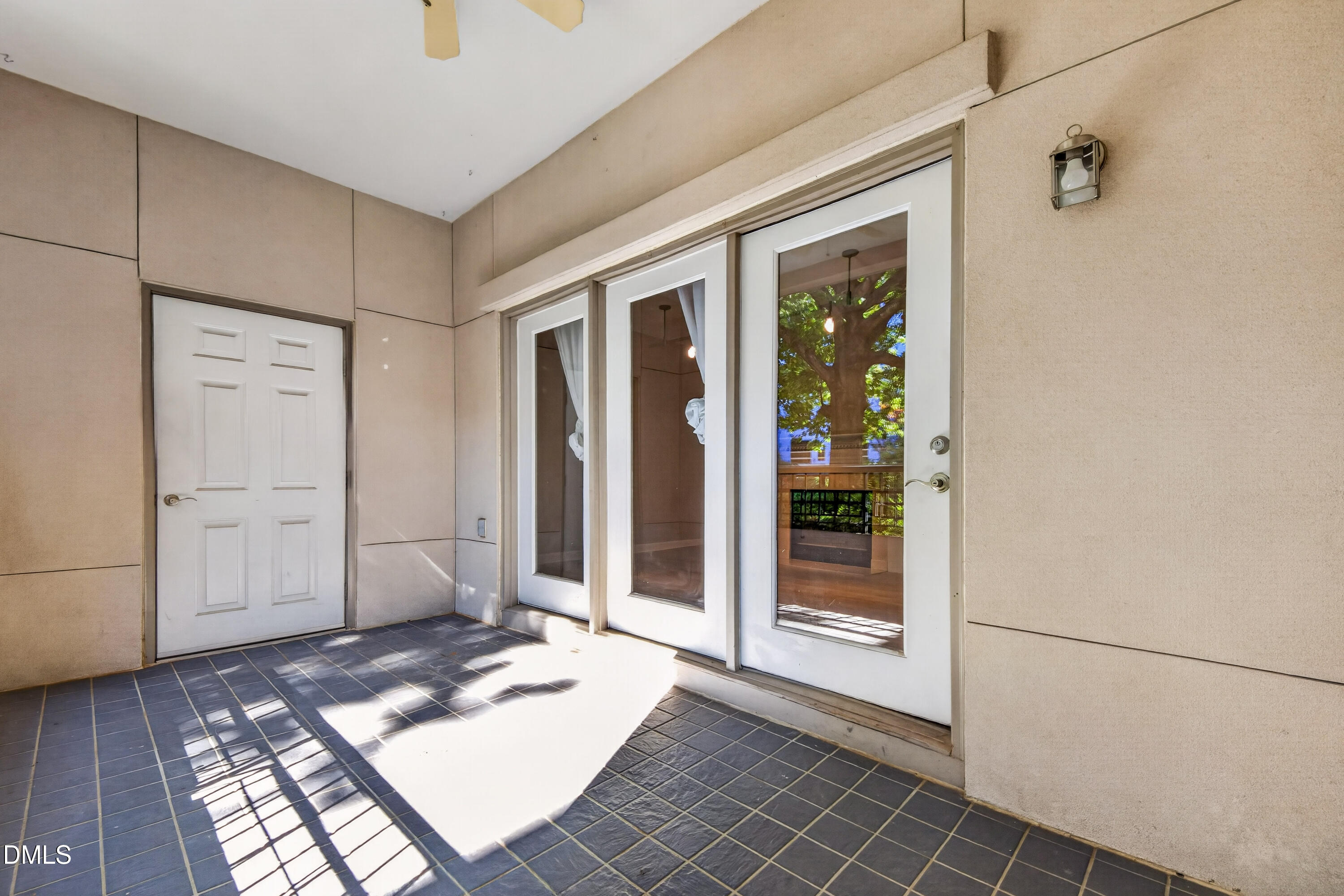 252 E Davie Street 1 Property Photo 16