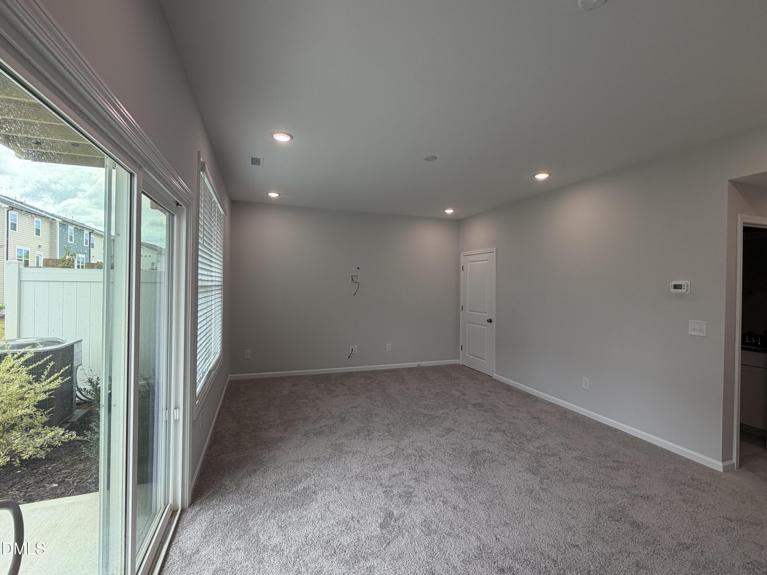9037 Hazy Jade Way Property Photo 14