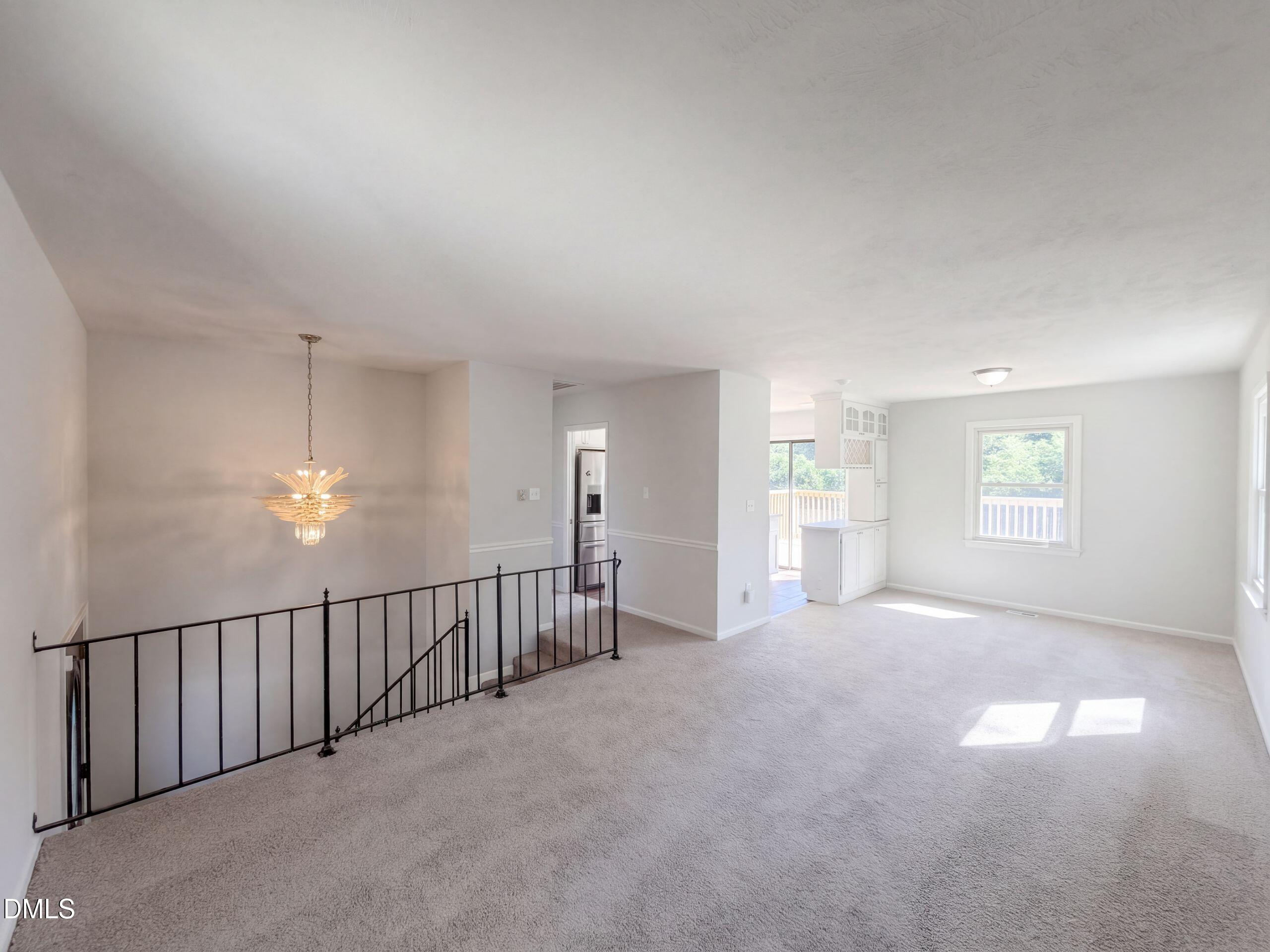 5408 Woodard Court Property Photo 6