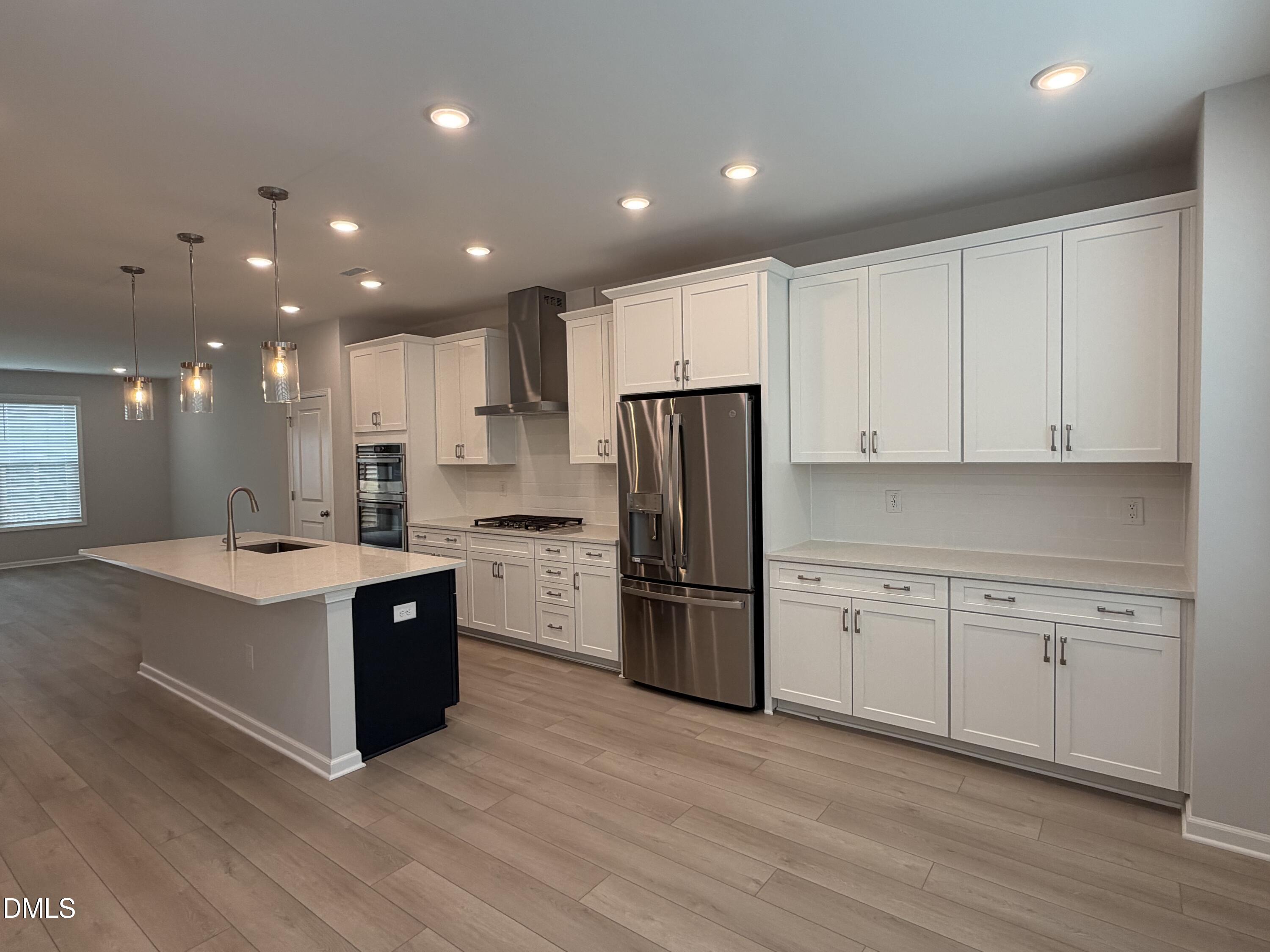 9049 Hazy Jade Way Property Photo 4