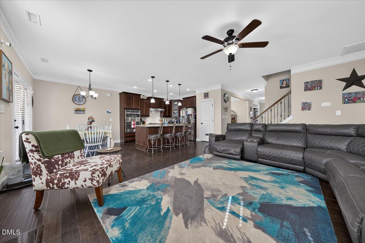417 Granite Saddle Drive Property Photo 8
