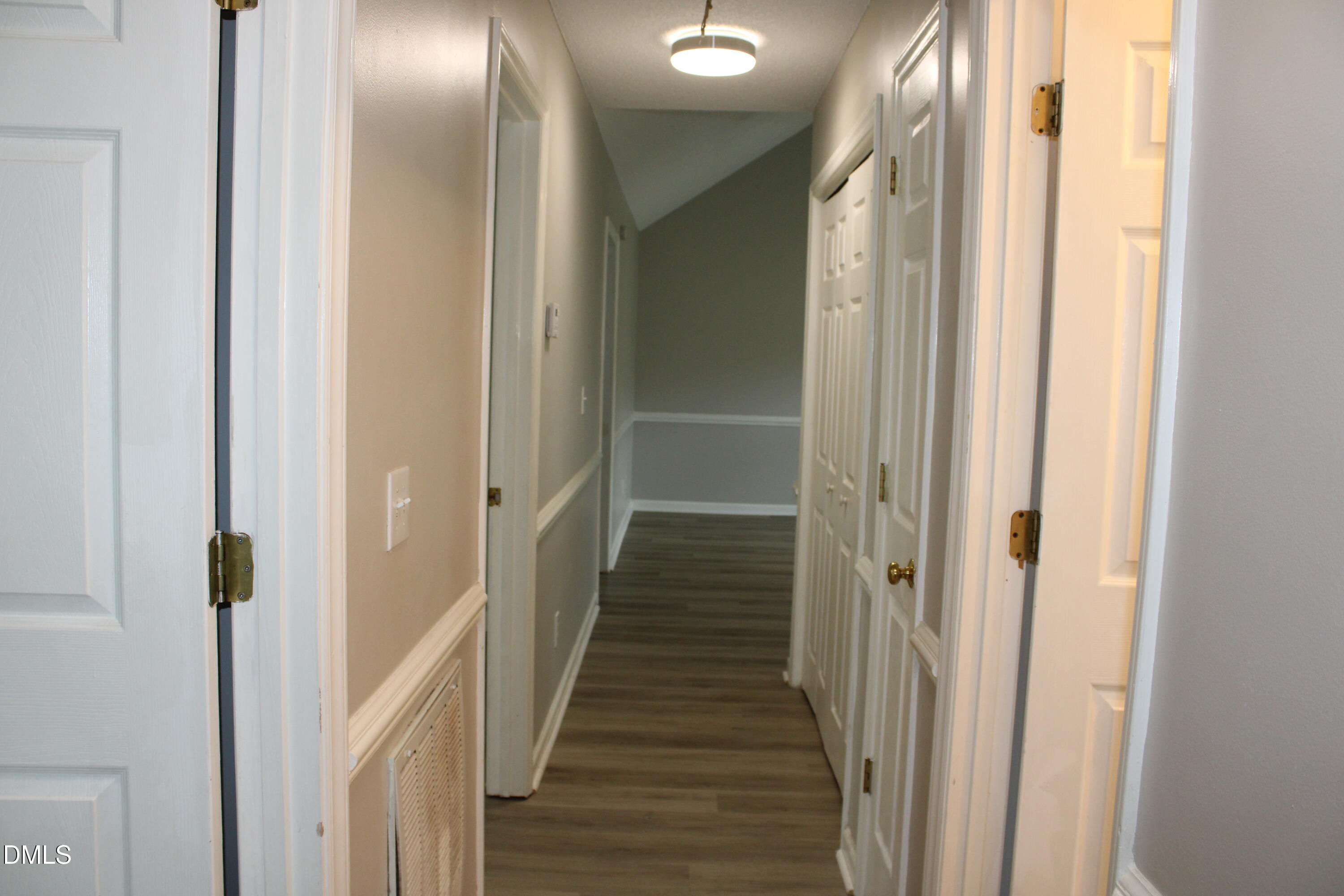 1400 Squire Ridge Drive Property Photo 8