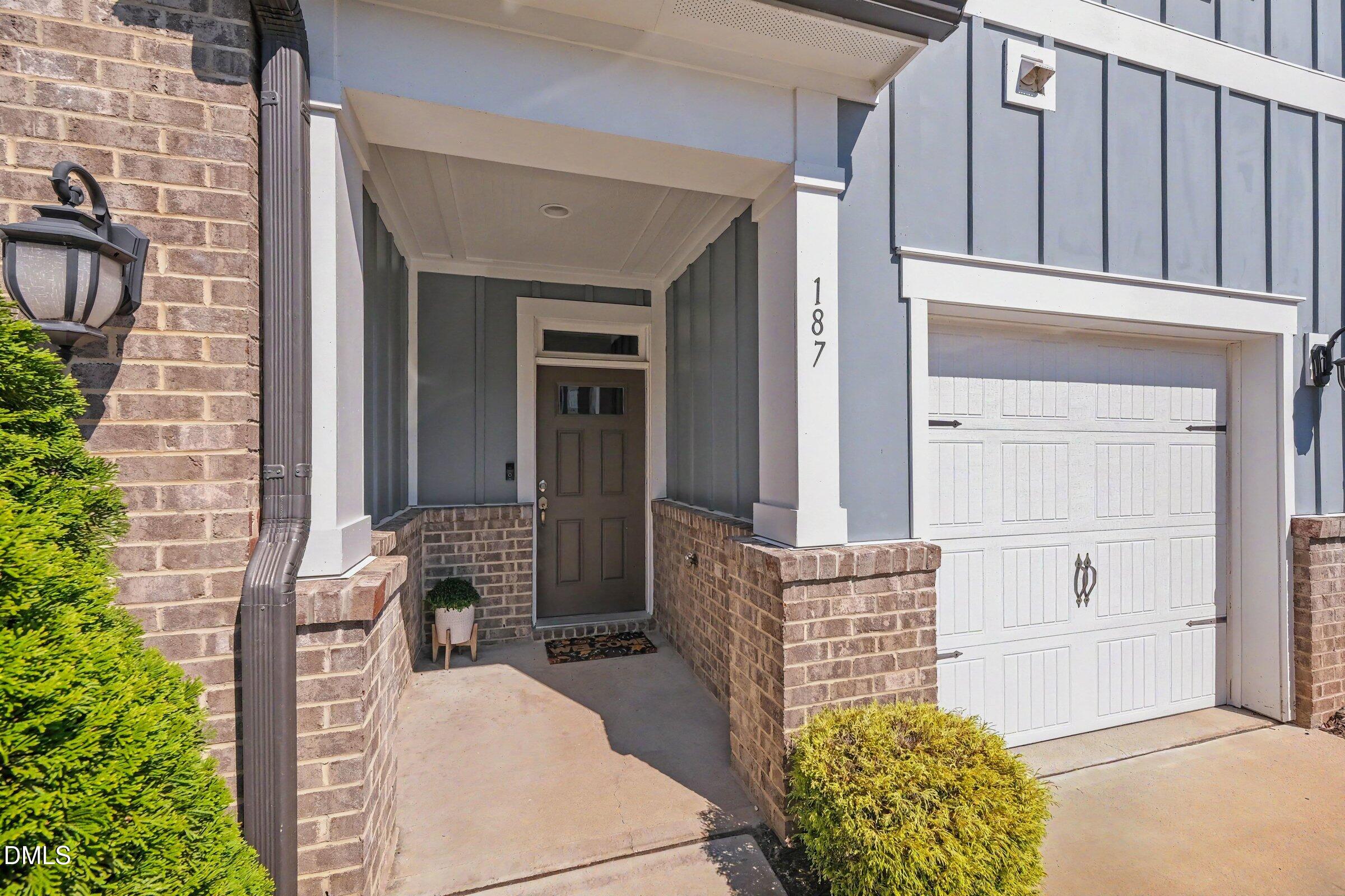 187 Manordale Drive Property Photo 2